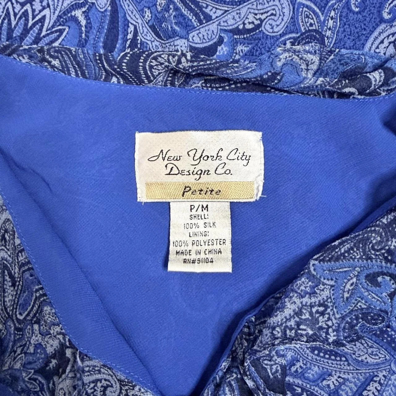 nycitydesigncobluepaisleytop6.JPG