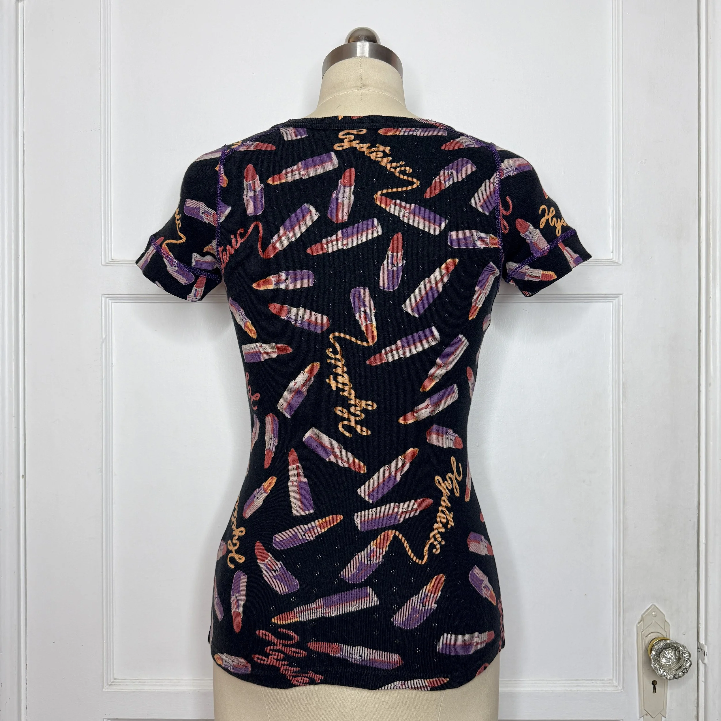 hystericglamourlipsticktee4.jpg