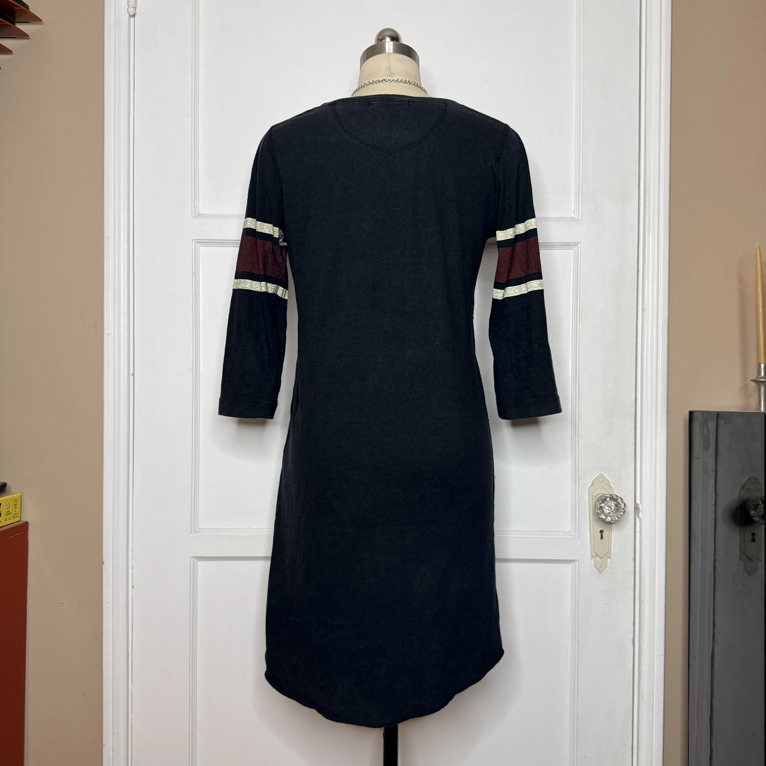 hystericglamourfuckbeardress4.jpg