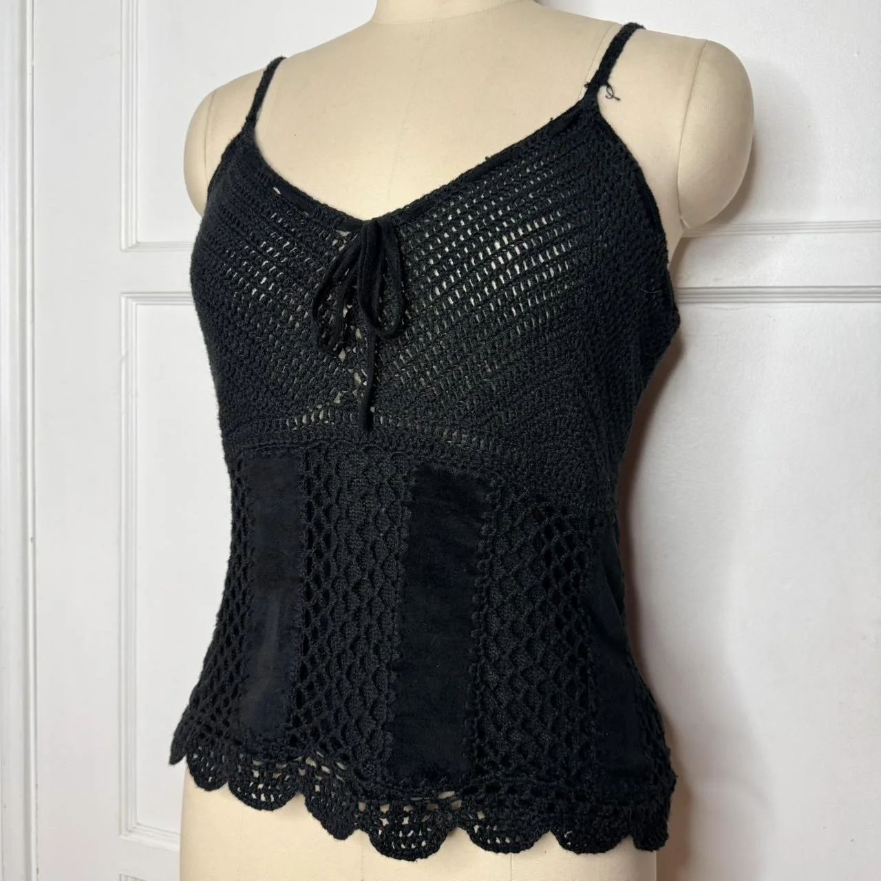 ohyesblackcrochetcami2.JPG