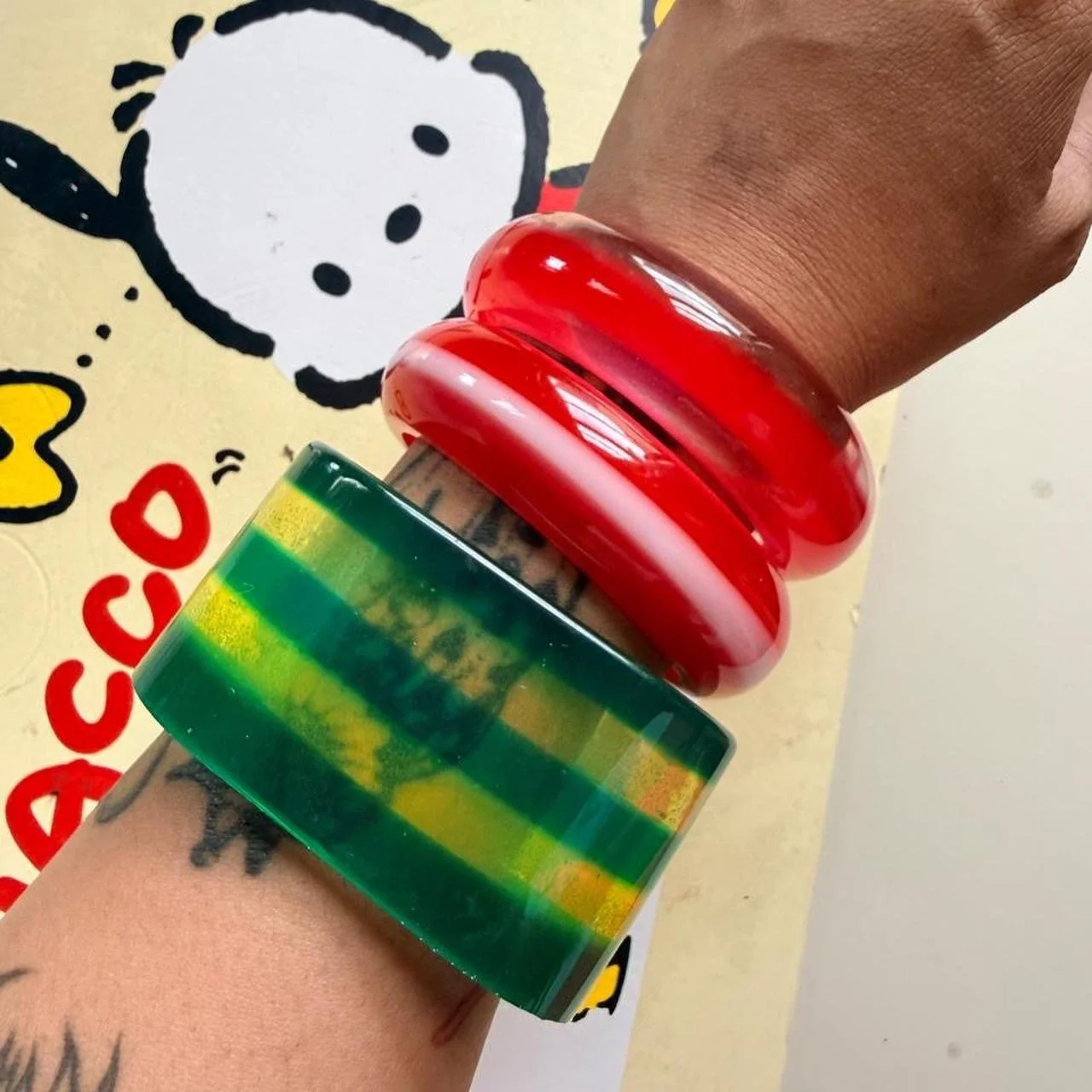 clearredstripebangle4.JPG