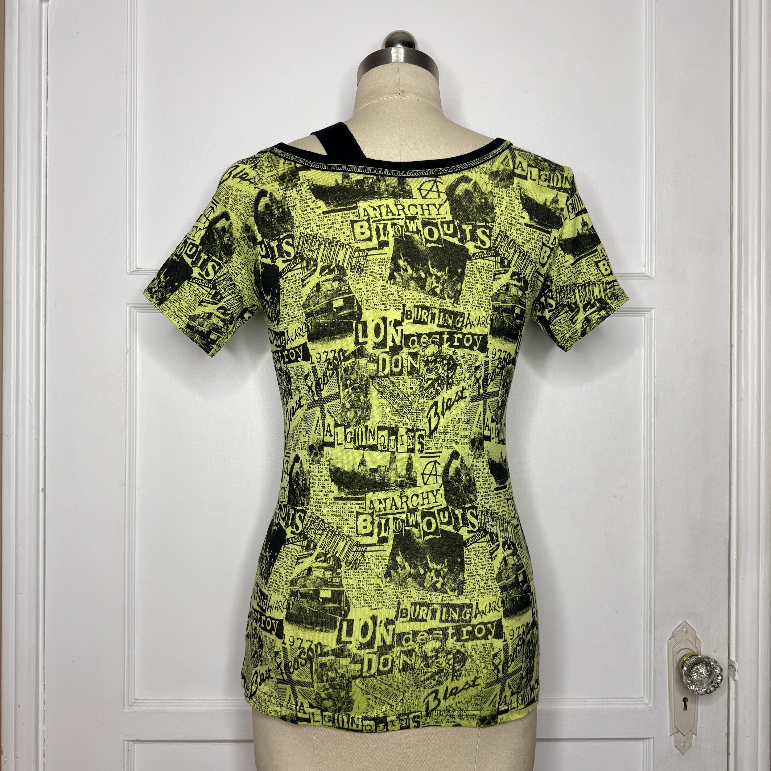 algonquinsyellowgraphictee5.jpg