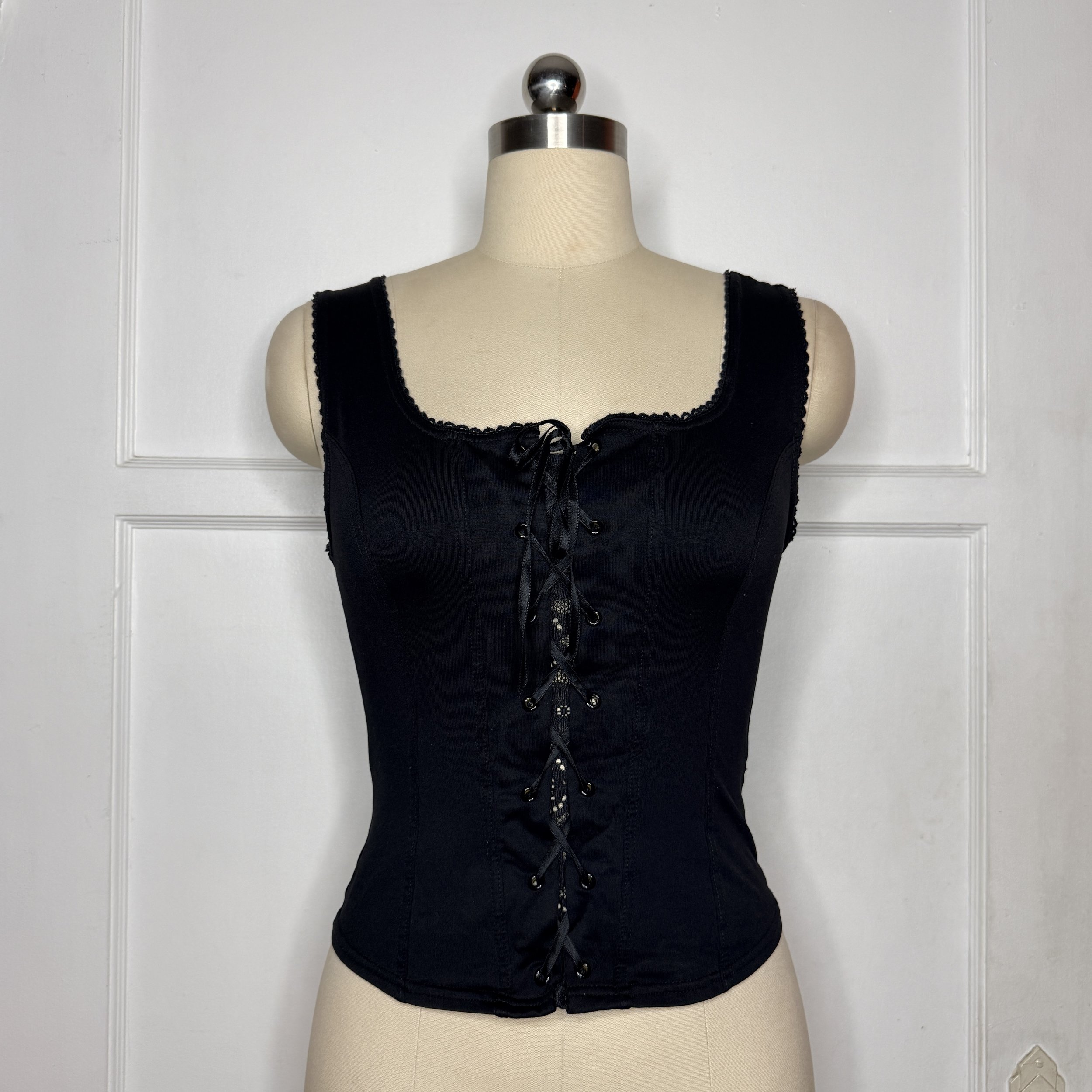 pimkieblacklaceuptop1.jpg