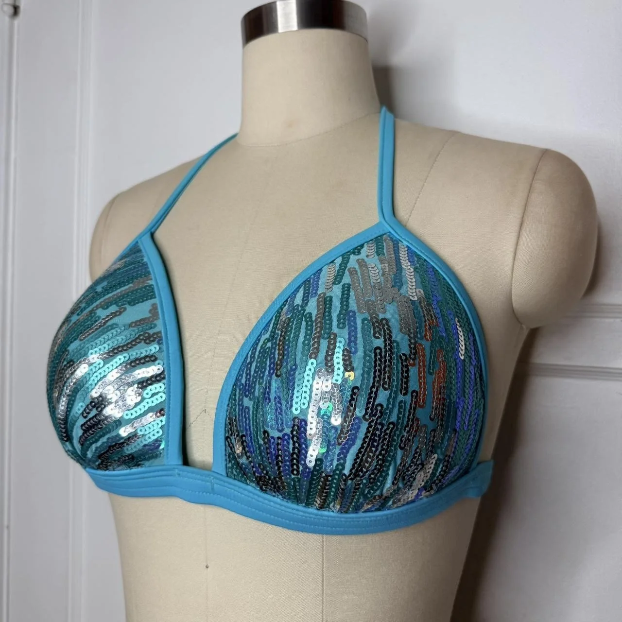 venusbluesequinbikinitop2.JPG