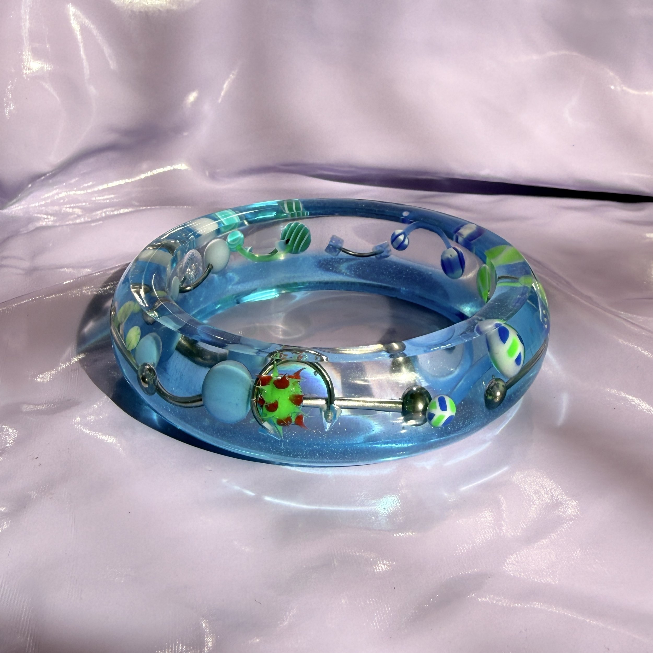 frutigerbluebangle3.jpg