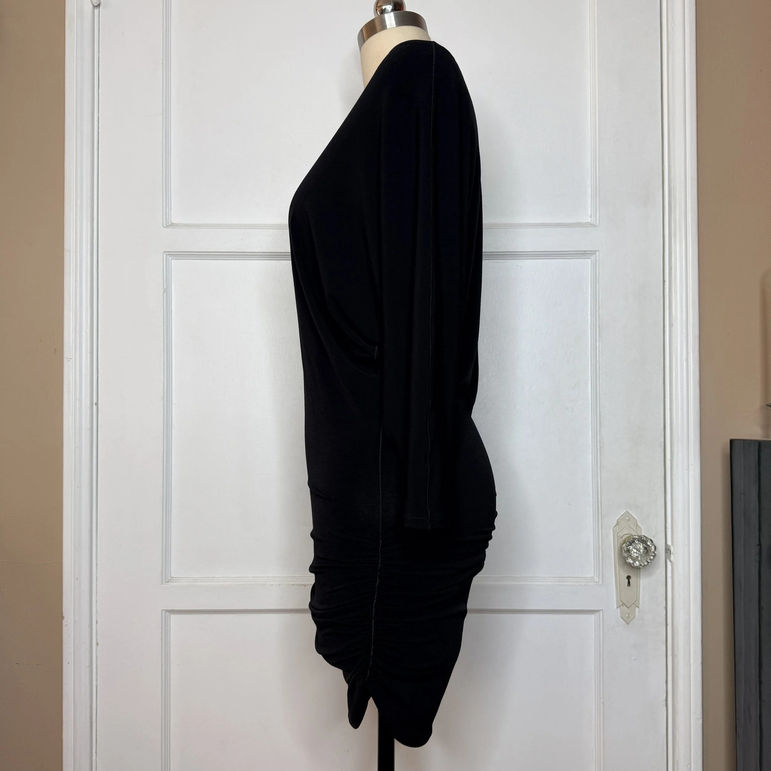 evavarroblackslouchdress3.jpg