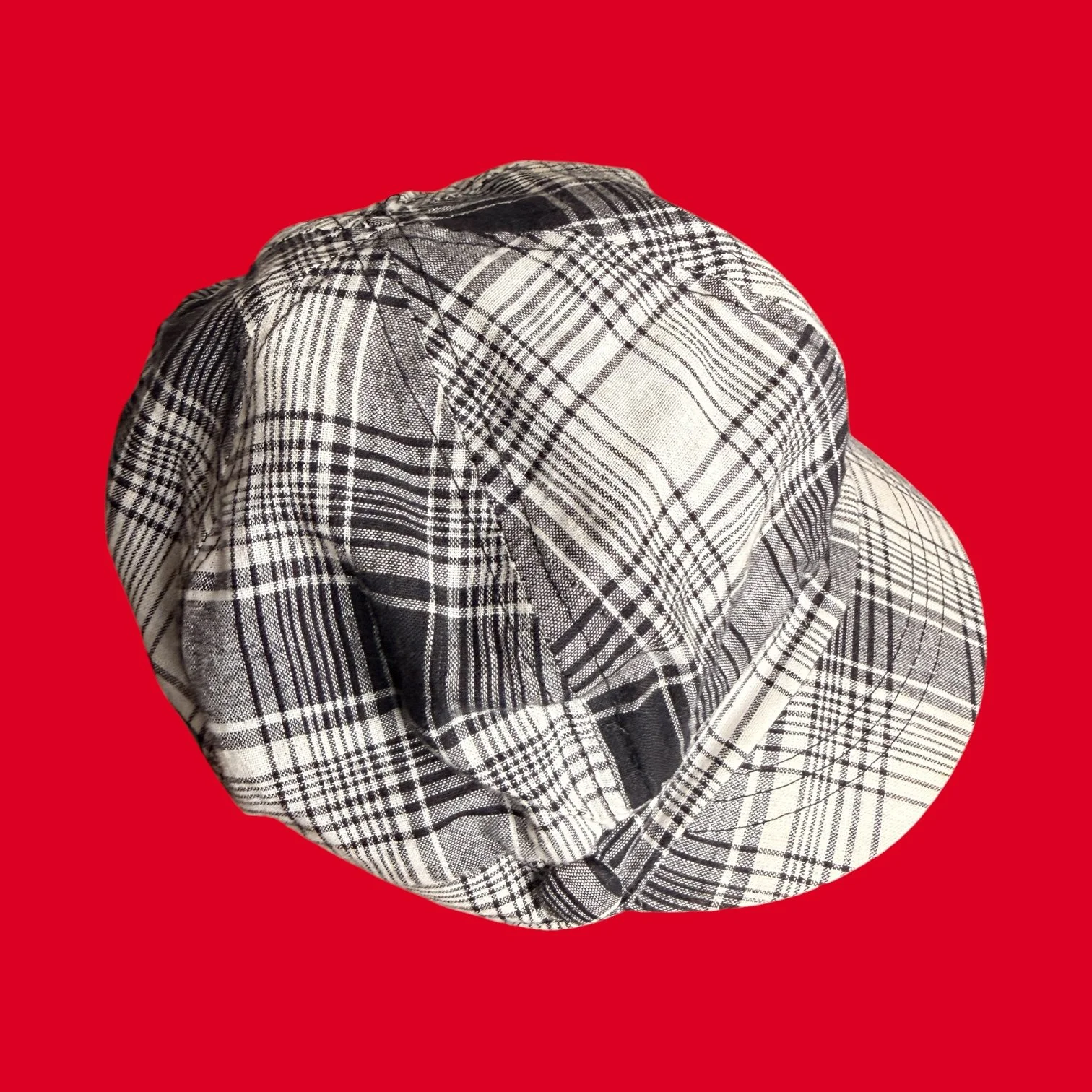 whiteplaidnewsboycap3.JPG
