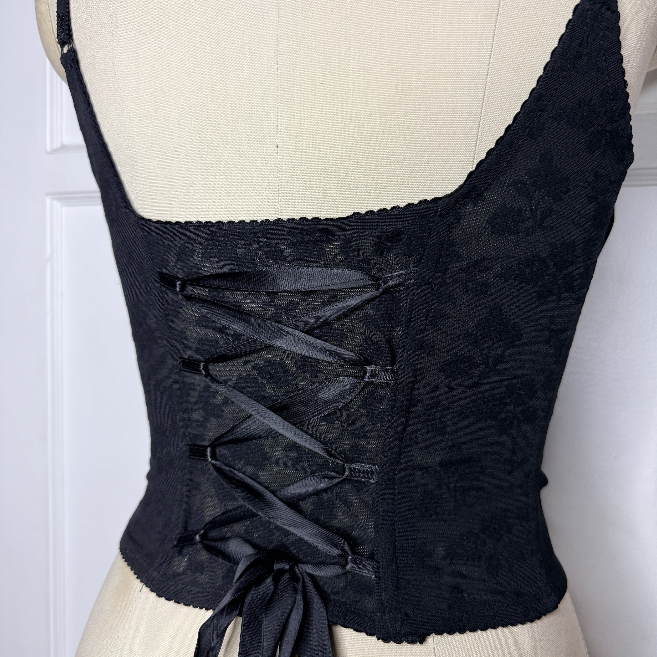 vdpblackflowercorset6.jpg