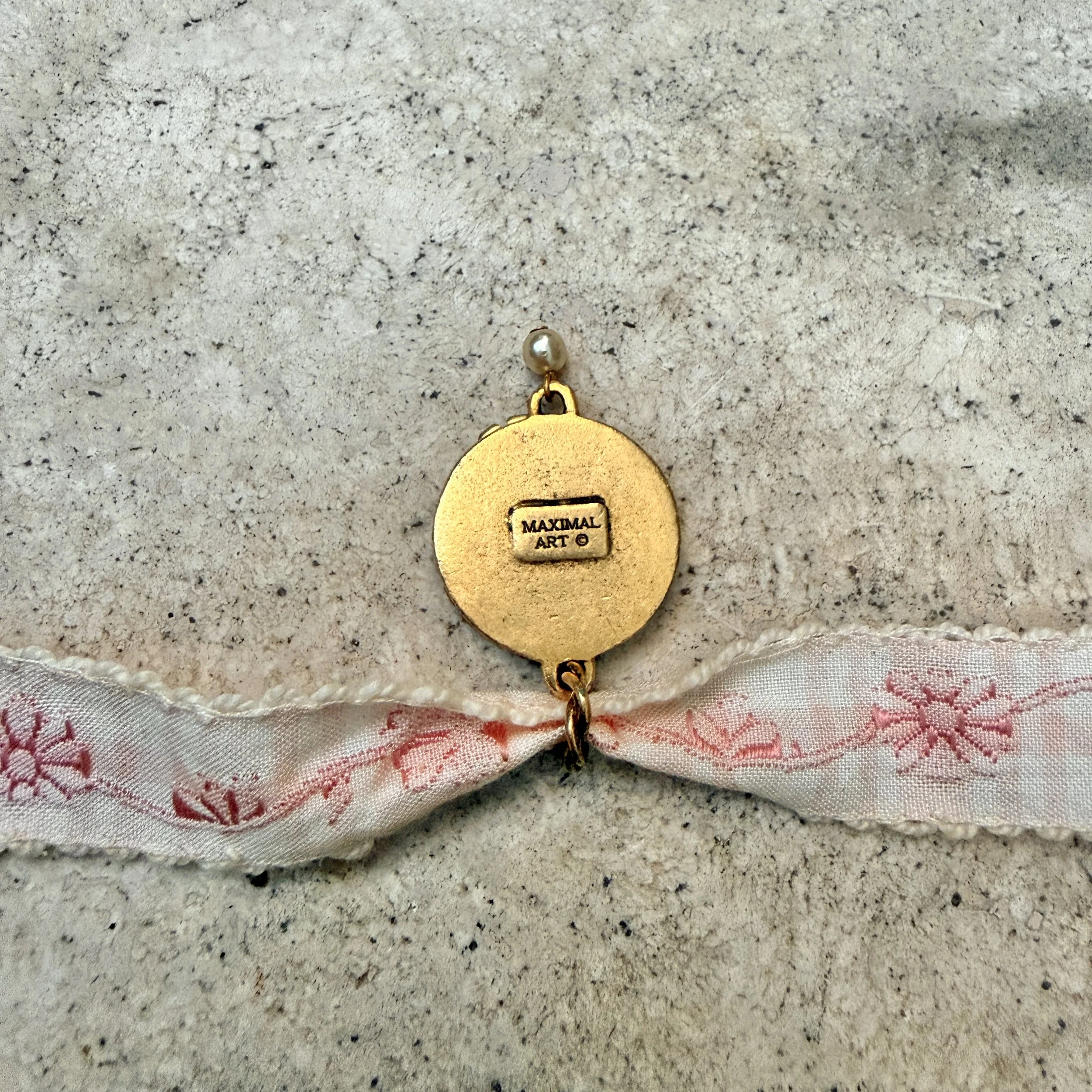 maximalartribbonbracelet3.jpg