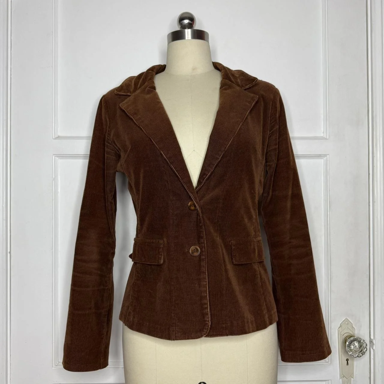 noapptnecessarybrownblazer1.JPG