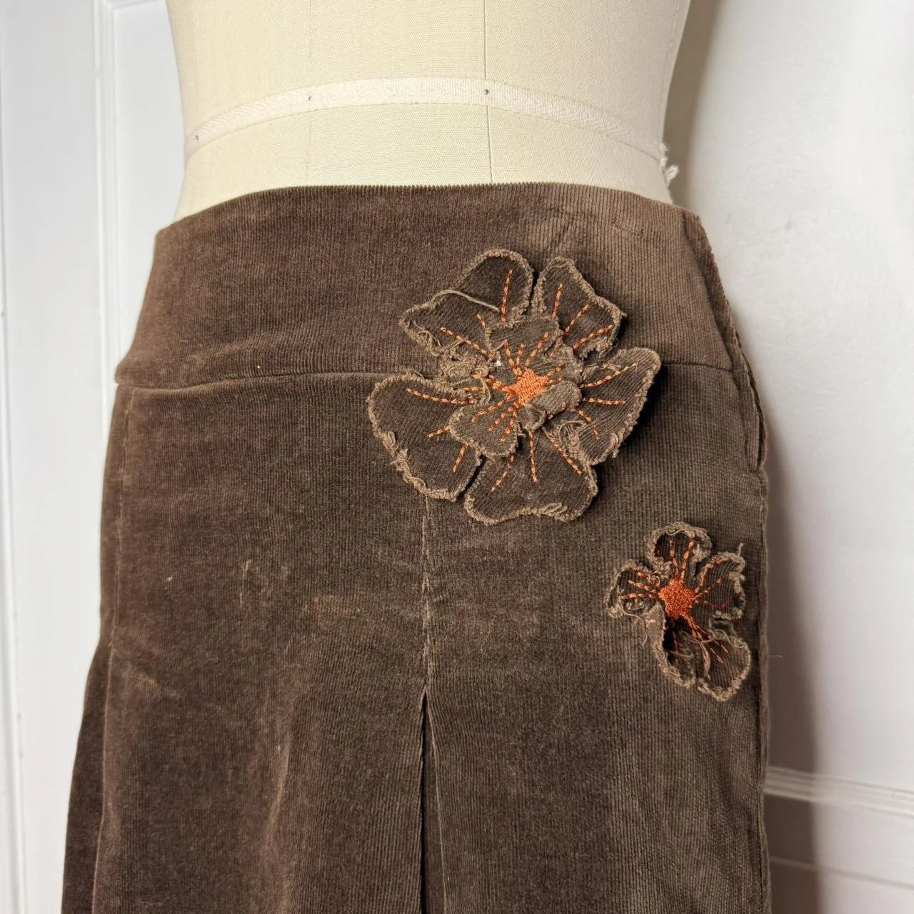 f21browncorduroyskirt2.JPG