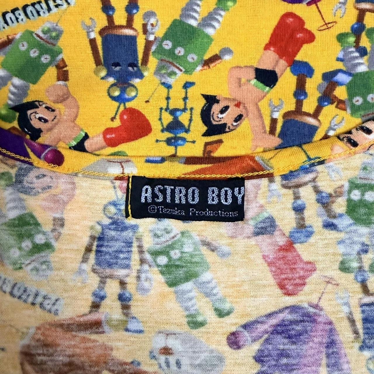 astroboyyellowcami5.JPG