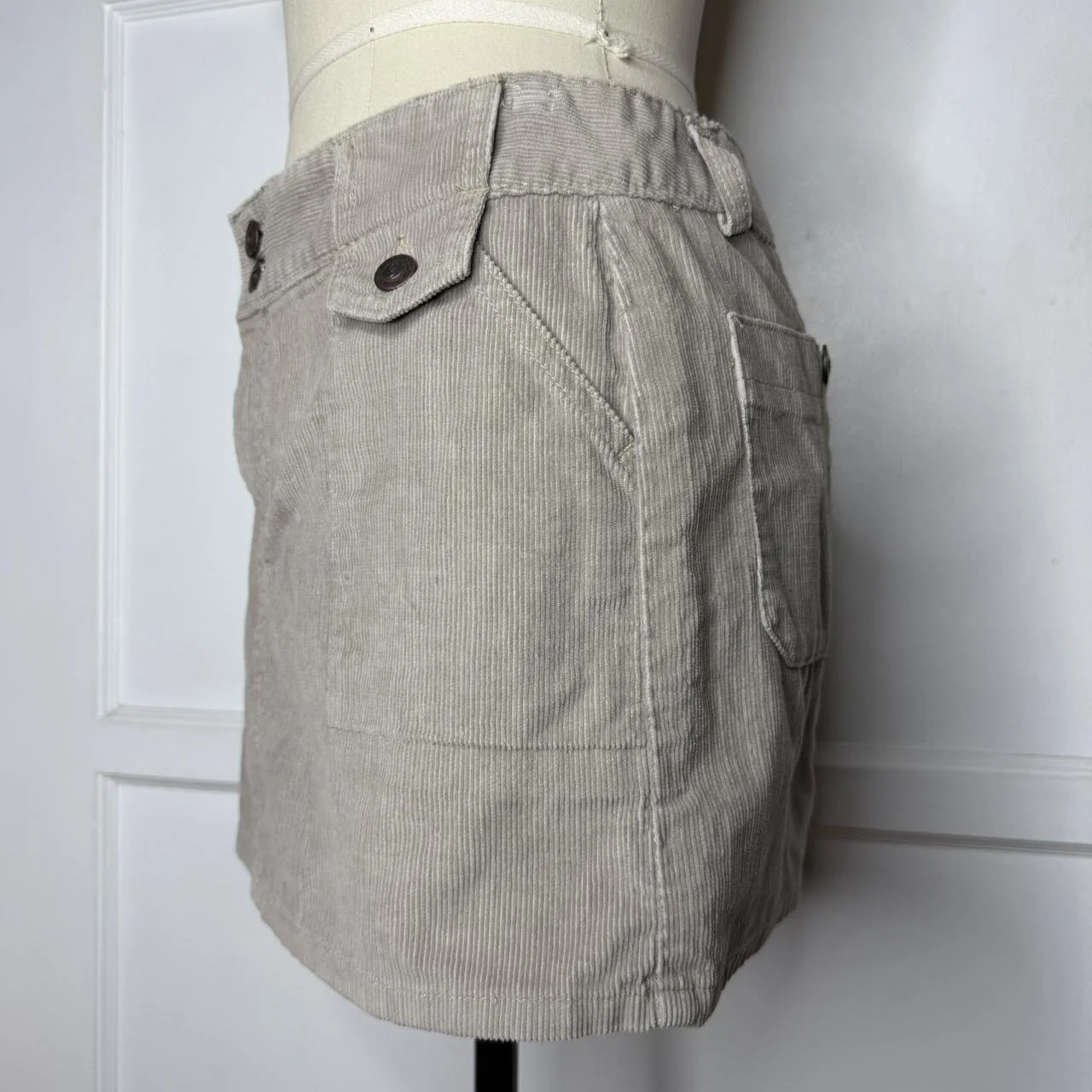 anchorbluecordskirt3.JPG
