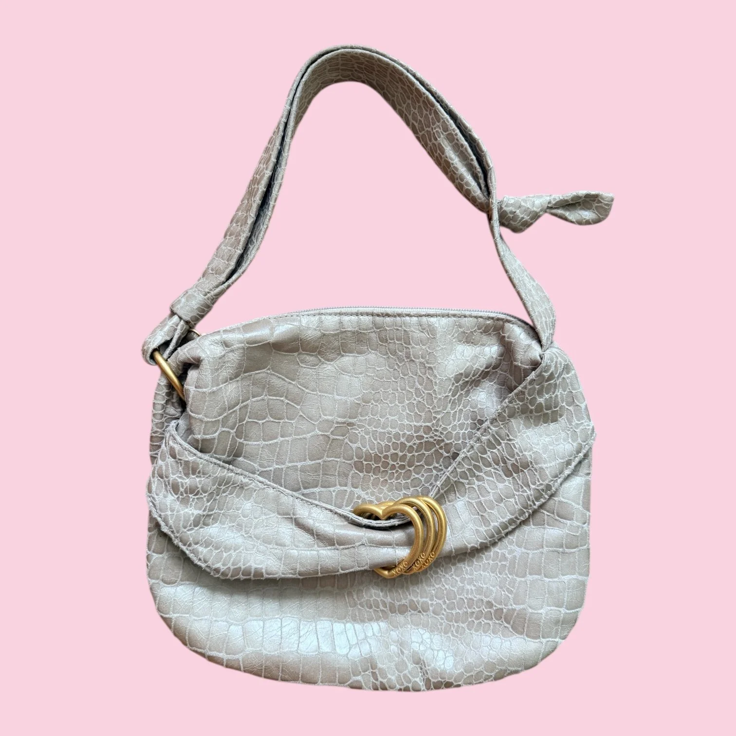 xoxobeigeheartbag1.JPG