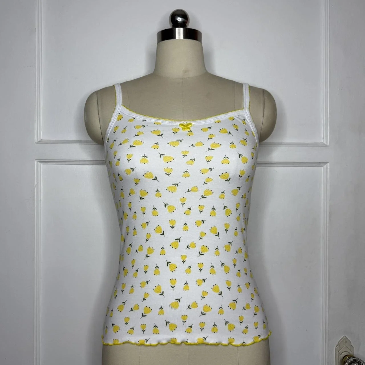 yellowtulipcami1.JPG