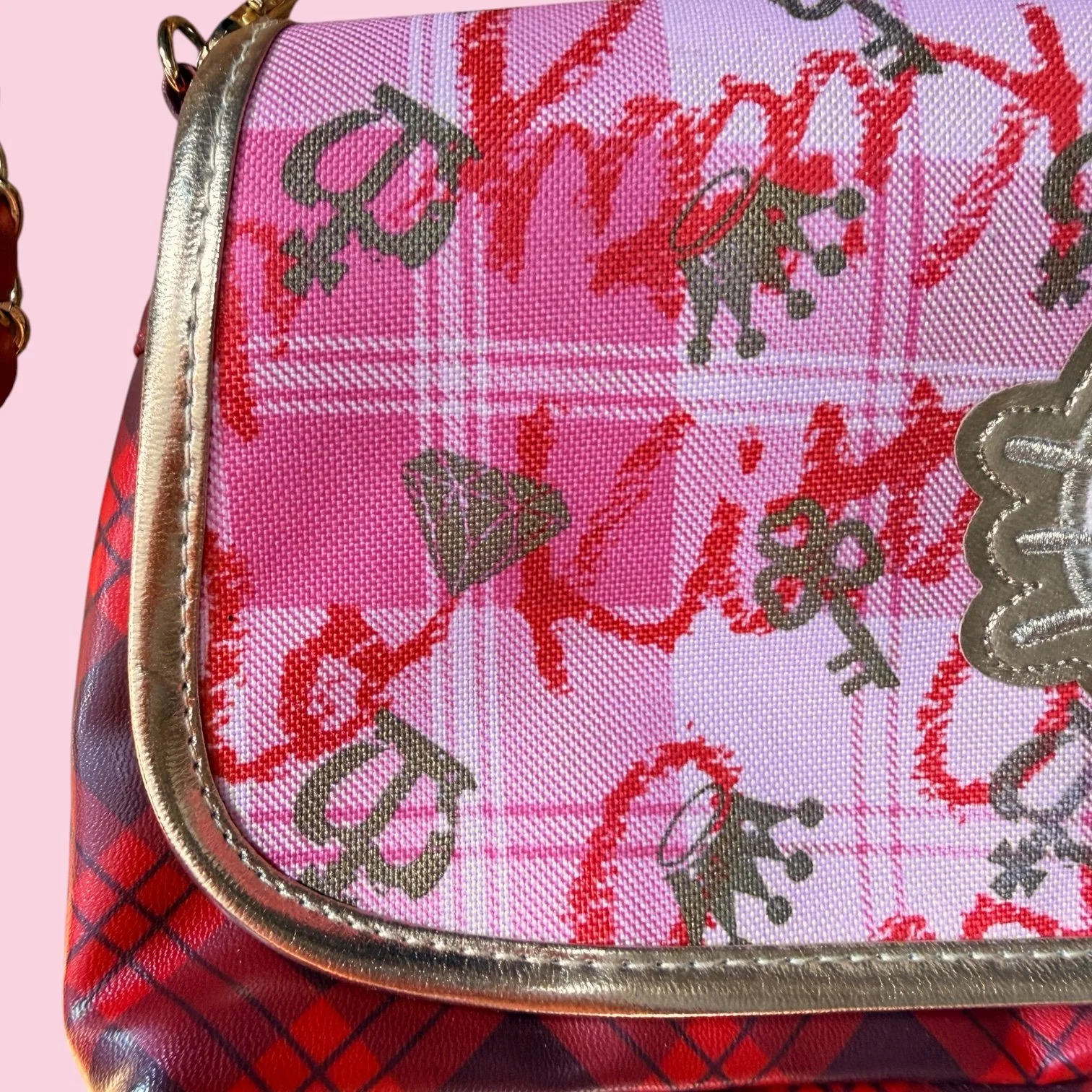 hkredplaidbag3.JPG