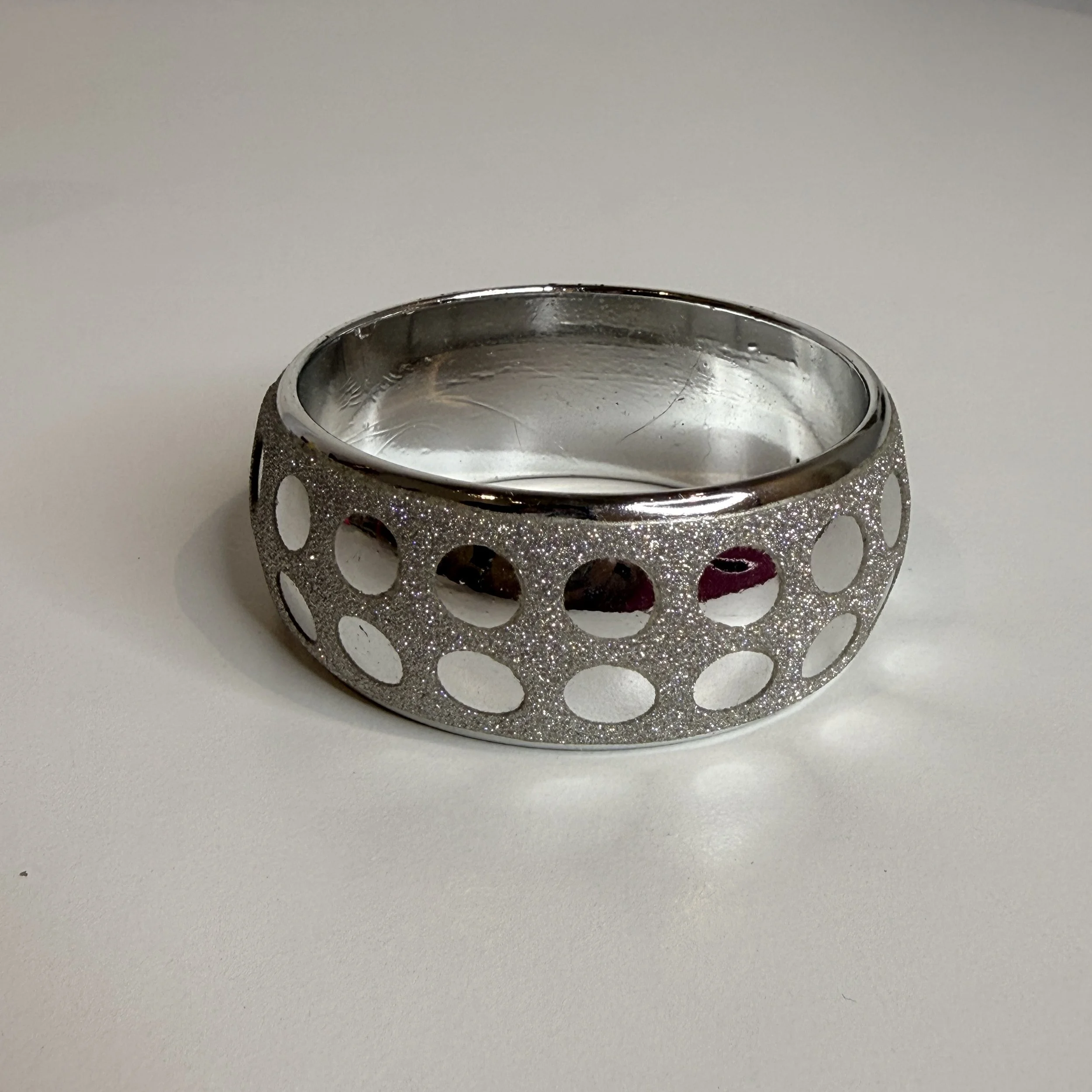 silverdiscobangle1.jpg
