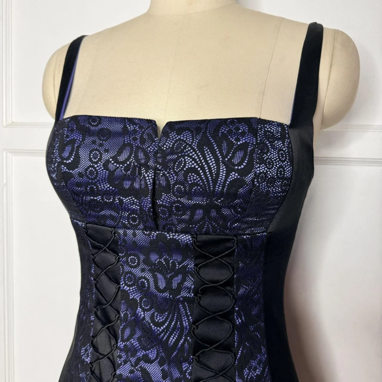 bebepurpleblackdress2.JPG