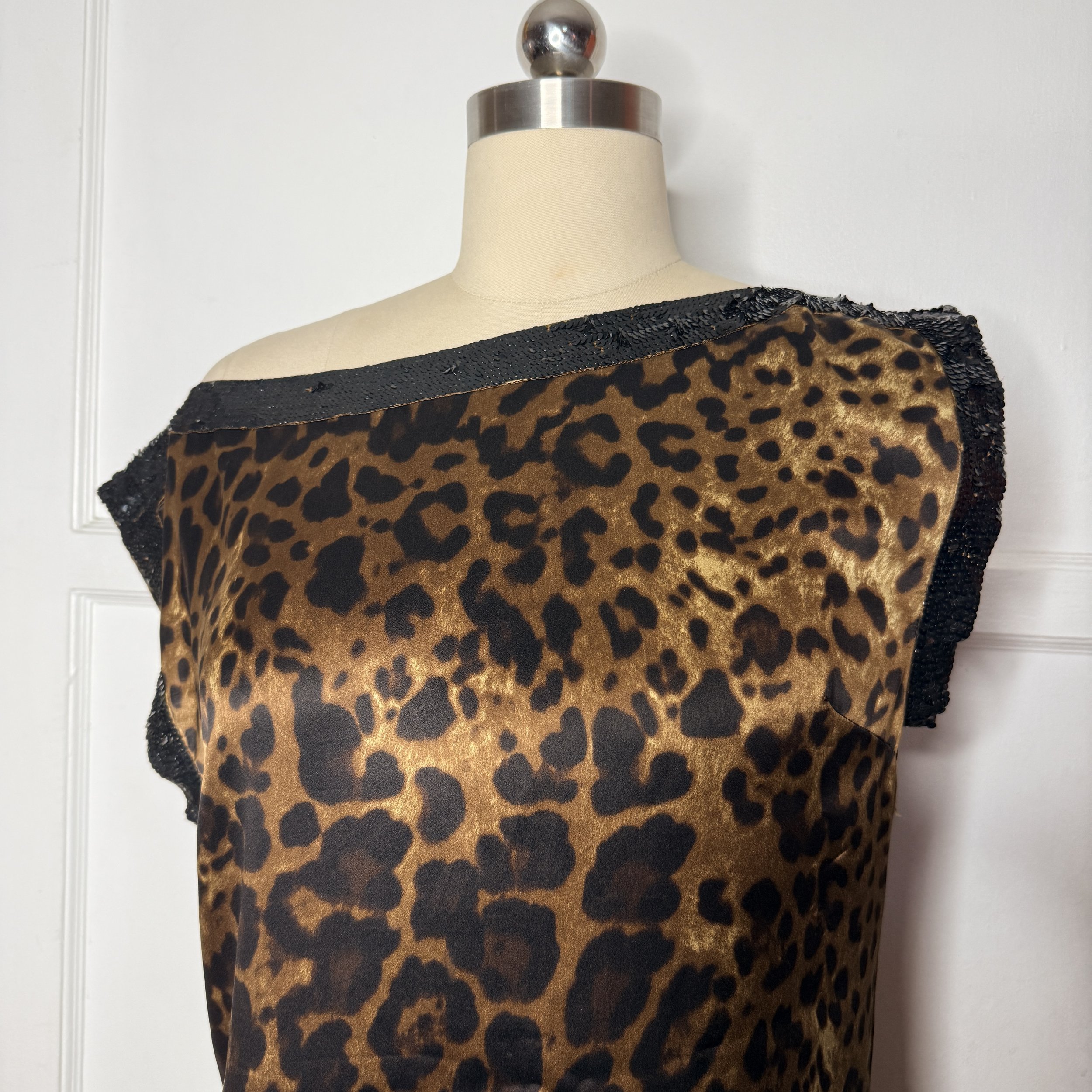 marcianosilkleoparddress2.jpg
