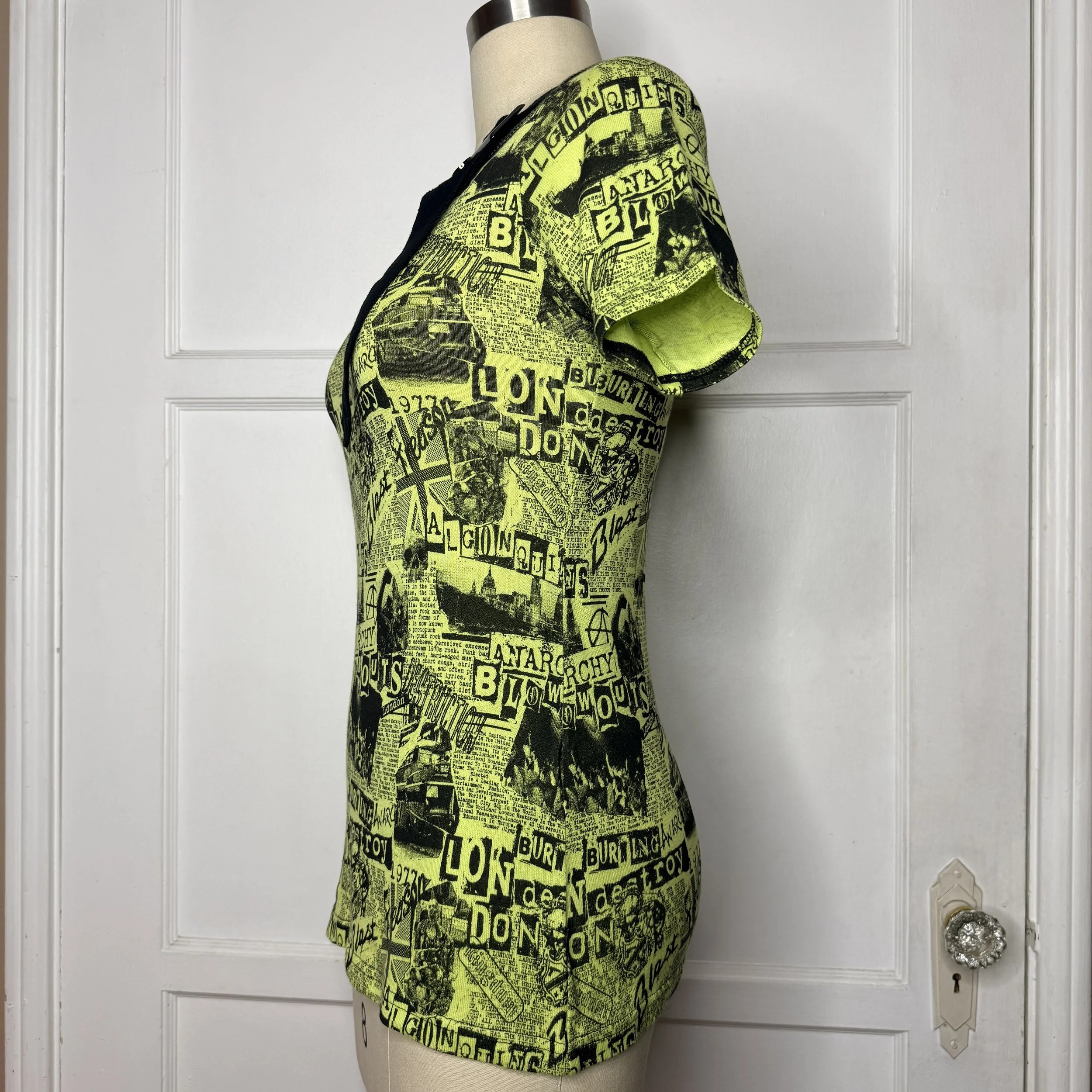 algonquinsyellowgraphictee3.jpg