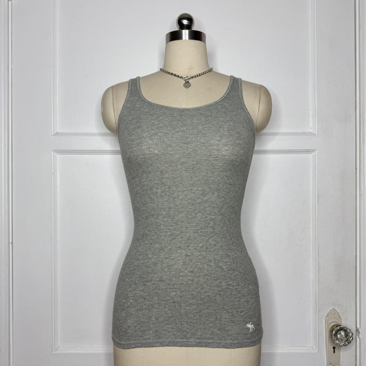 abercrombiegreytanktop1.JPG