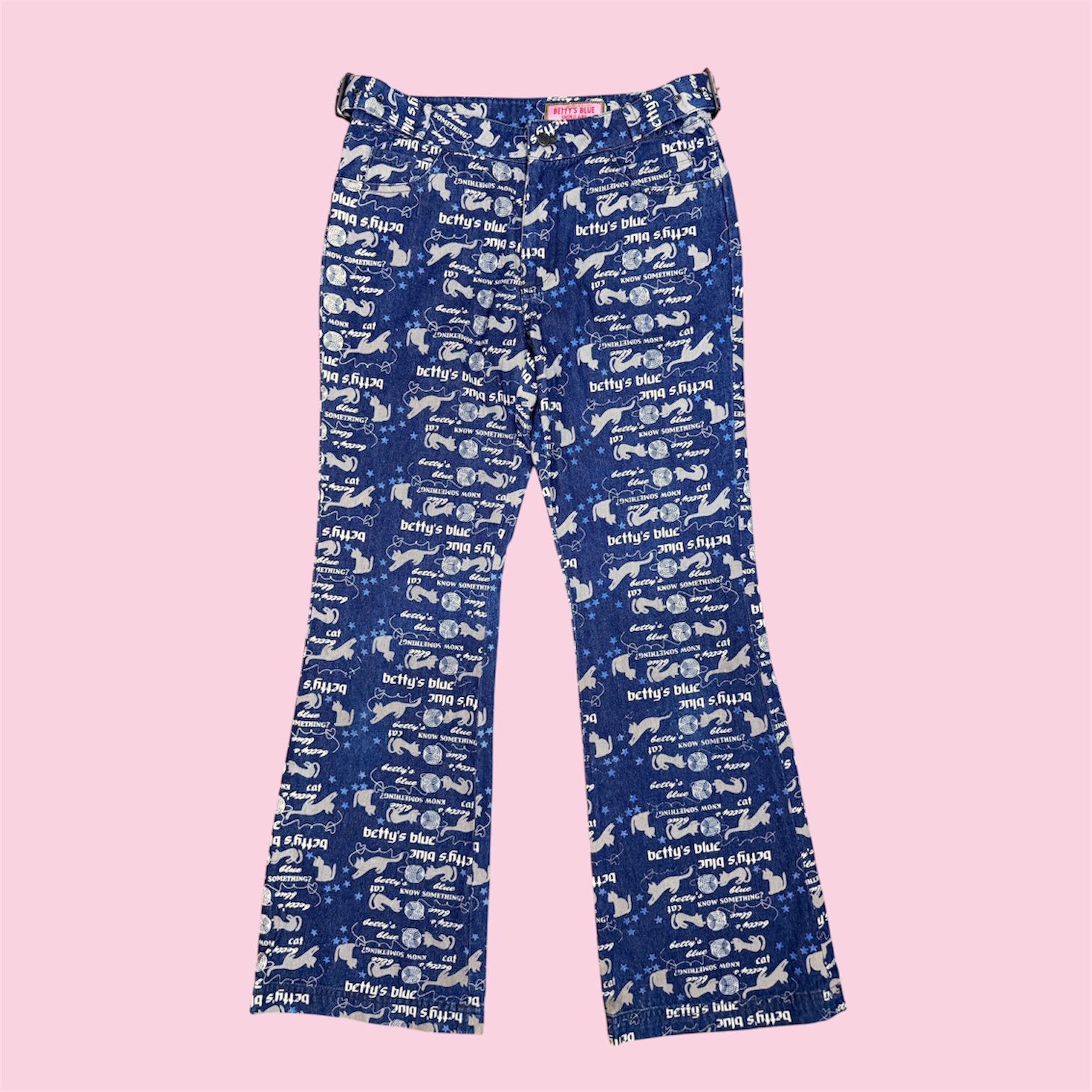 bettysbluecatjeans1.JPG