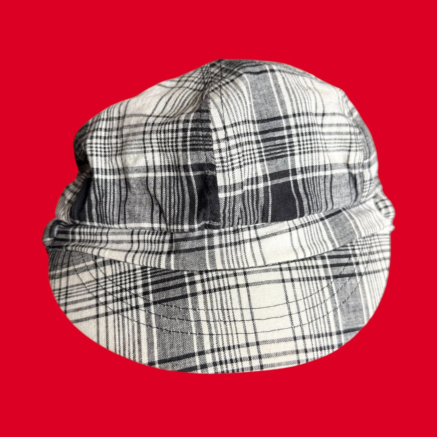 whiteplaidnewsboycap2.JPG