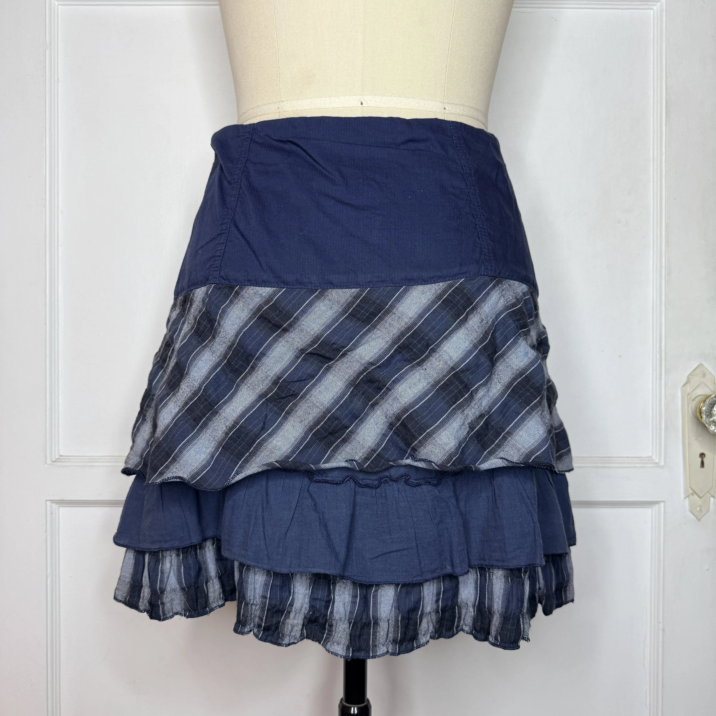 cachecachebluestripeminiskirt4.jpg