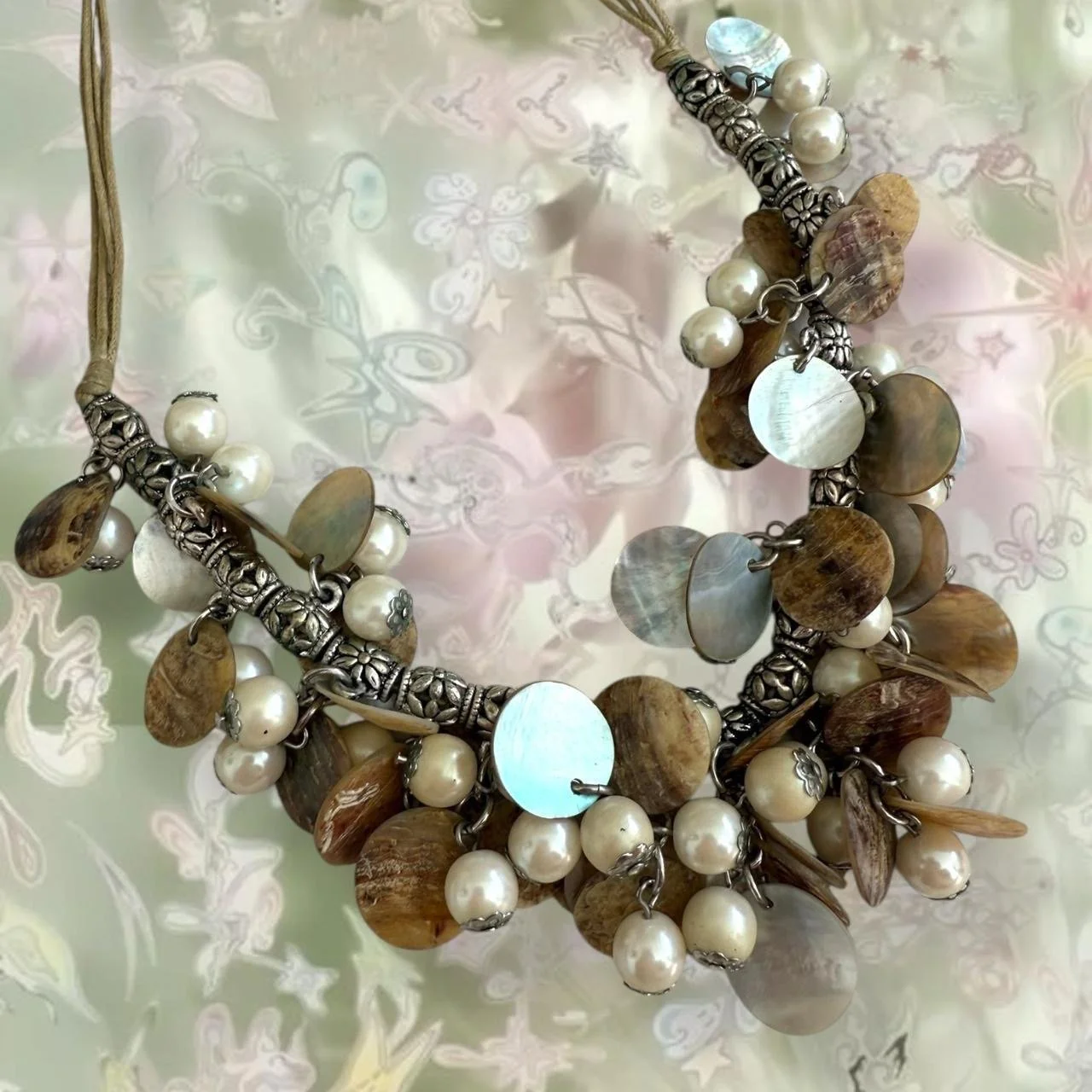 pearlshellnecklace3.JPG