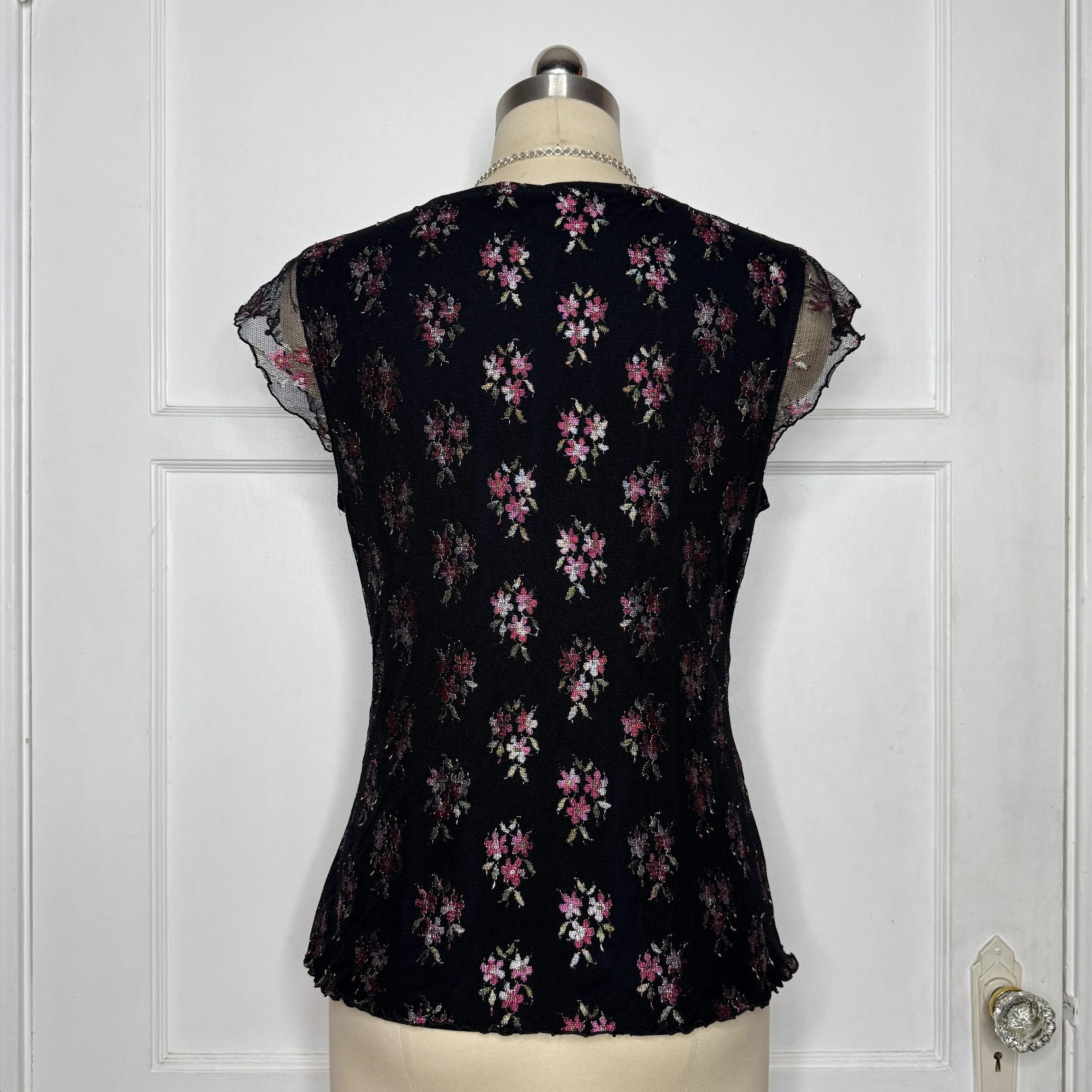 blackandpinkflorallacetop4.jpg