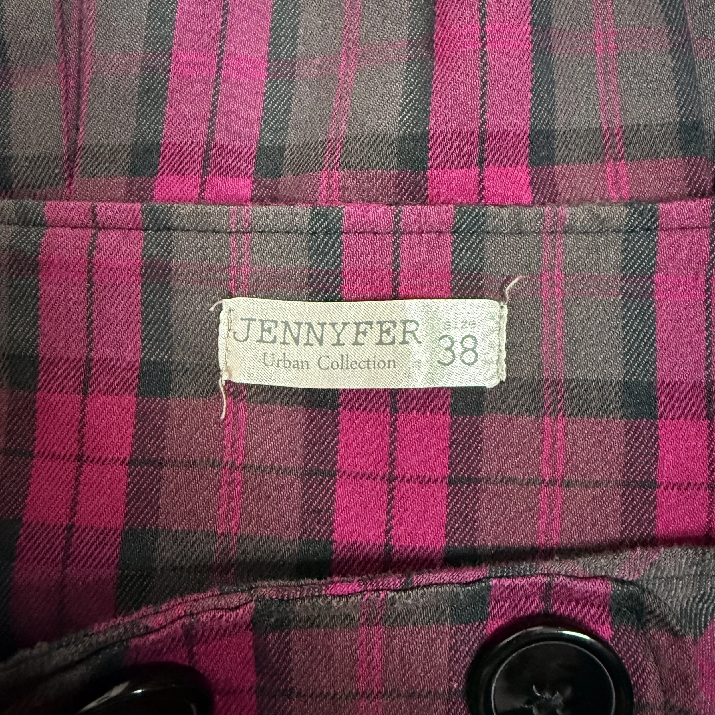 jennyferredplaidminiskirt5.jpg