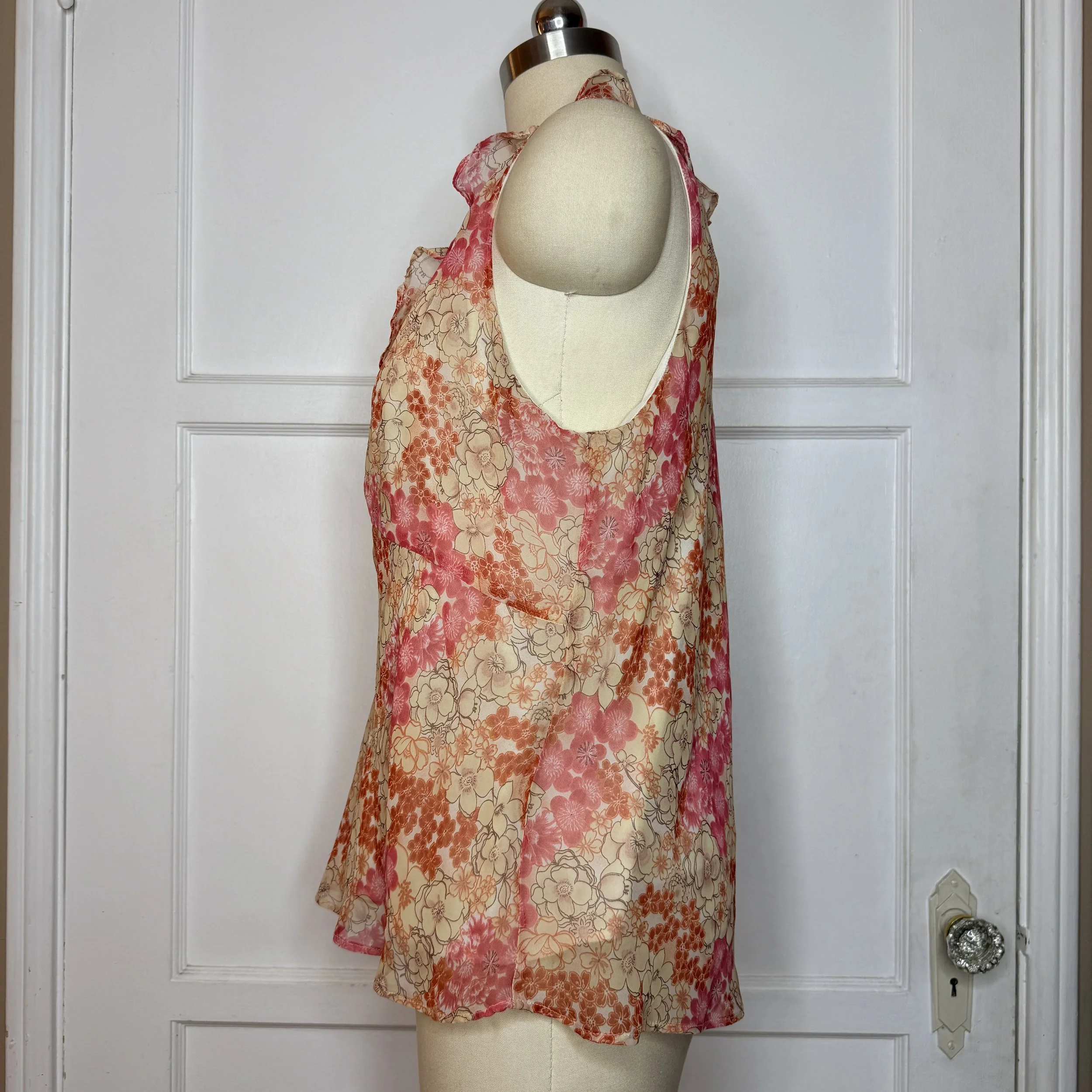 ilyzabeigefloraltop3.jpg