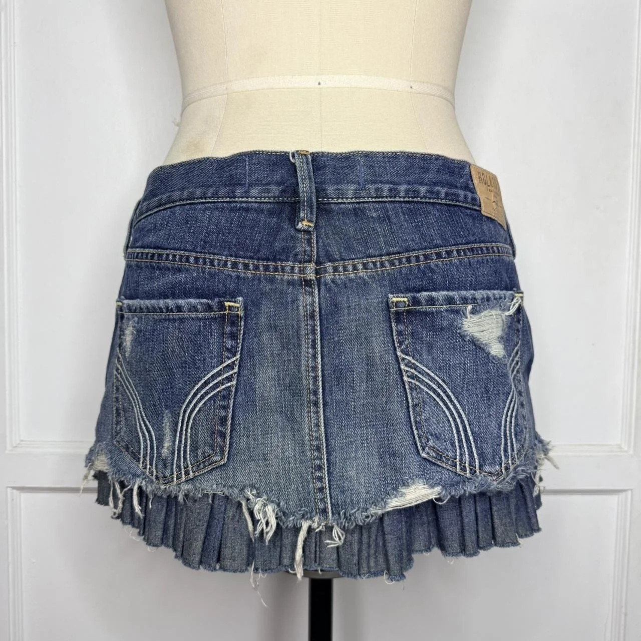hollisterdenimminiskirt3.JPG