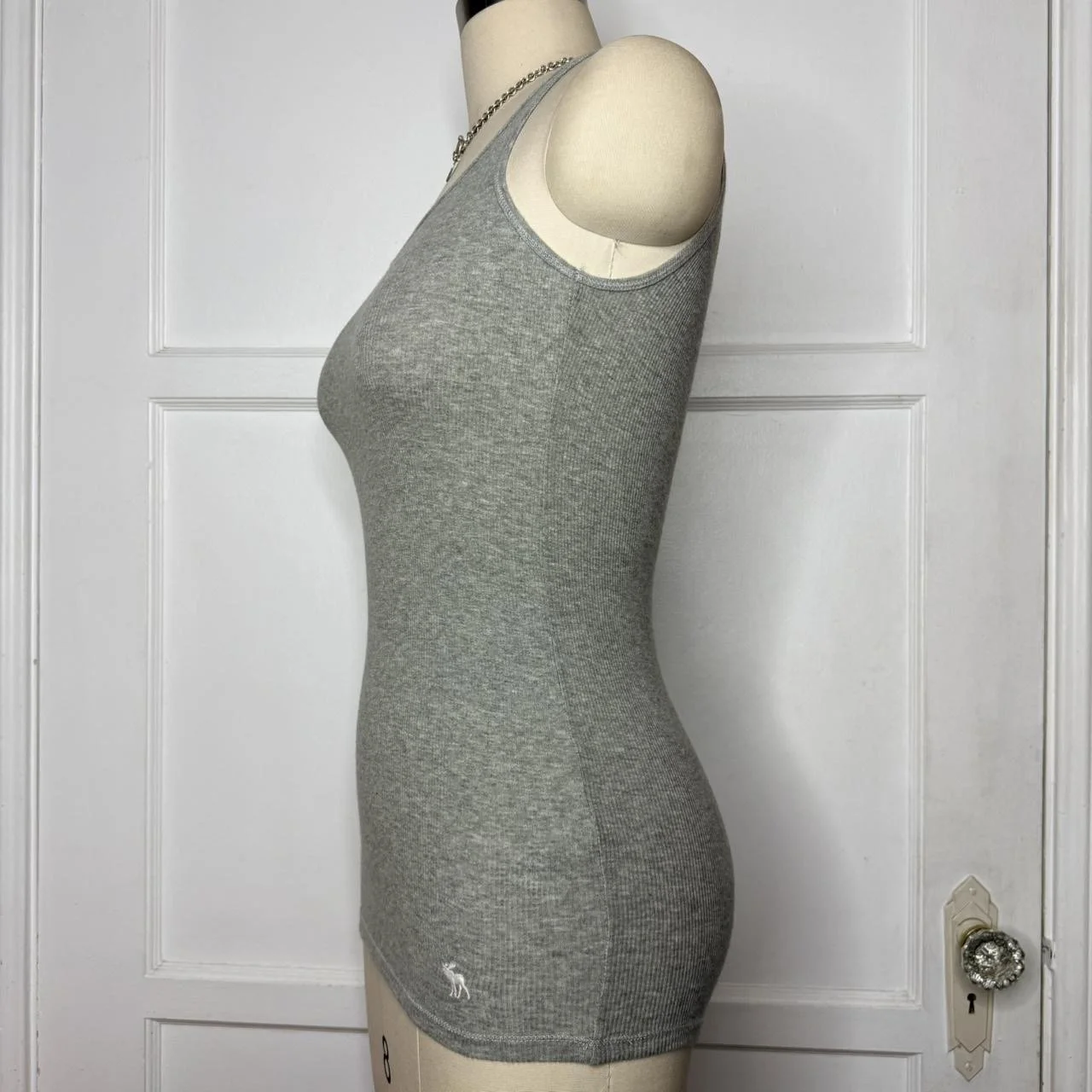 abercrombiegreytanktop3.JPG