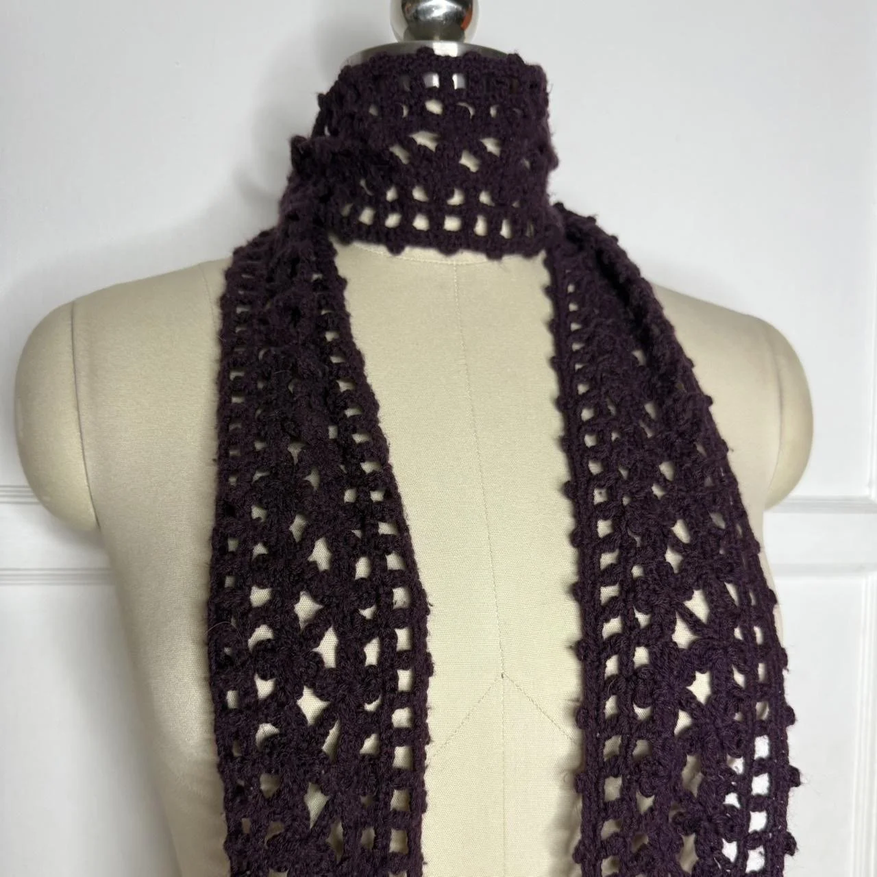 purplecrochetscarf2.JPG