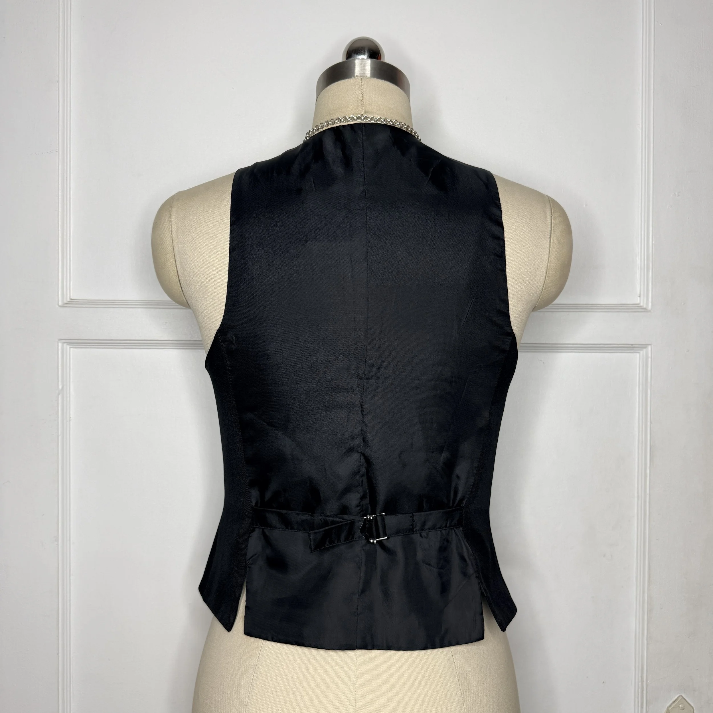 f21blackvest4.jpg