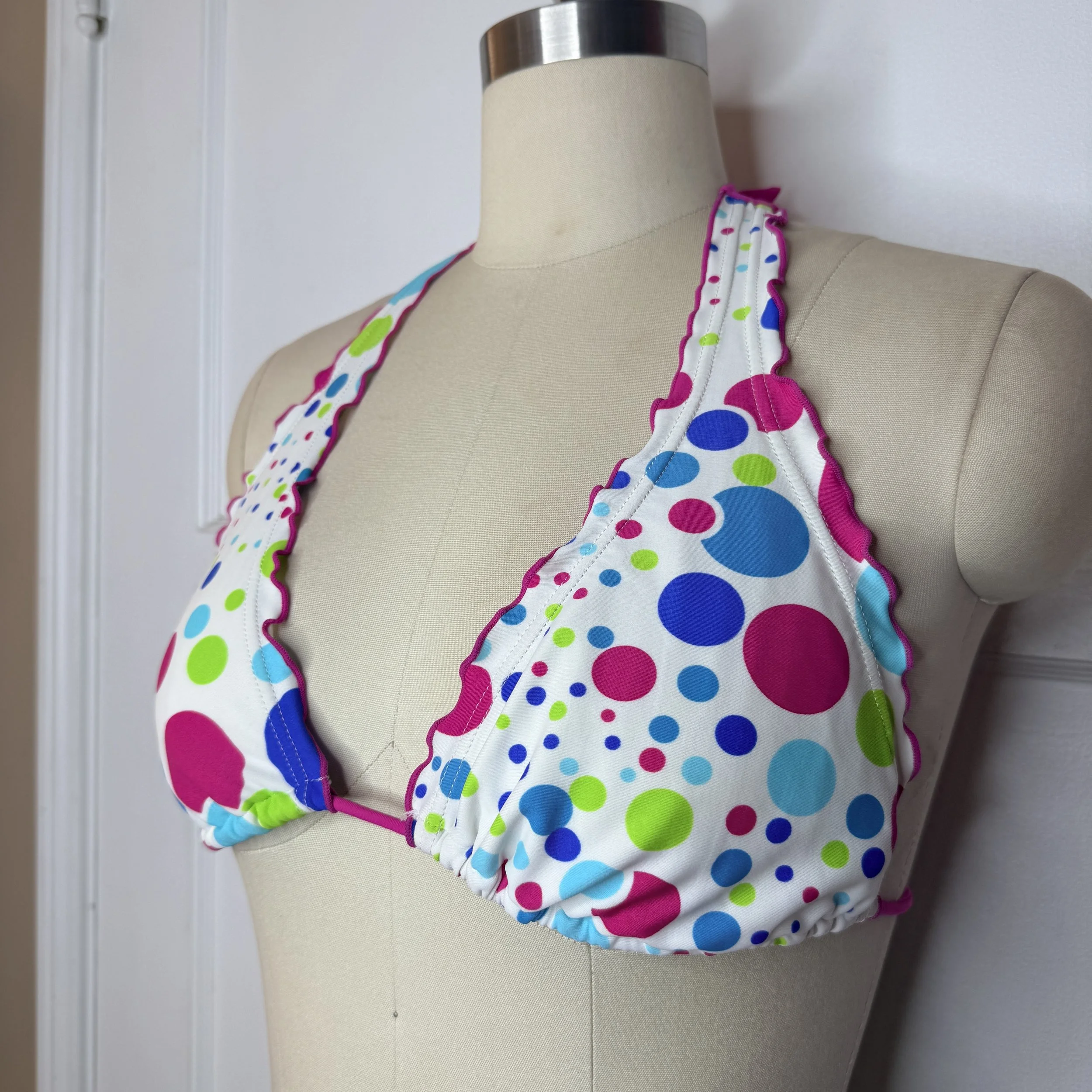 whtiepolkadotbiknitop2.jpg