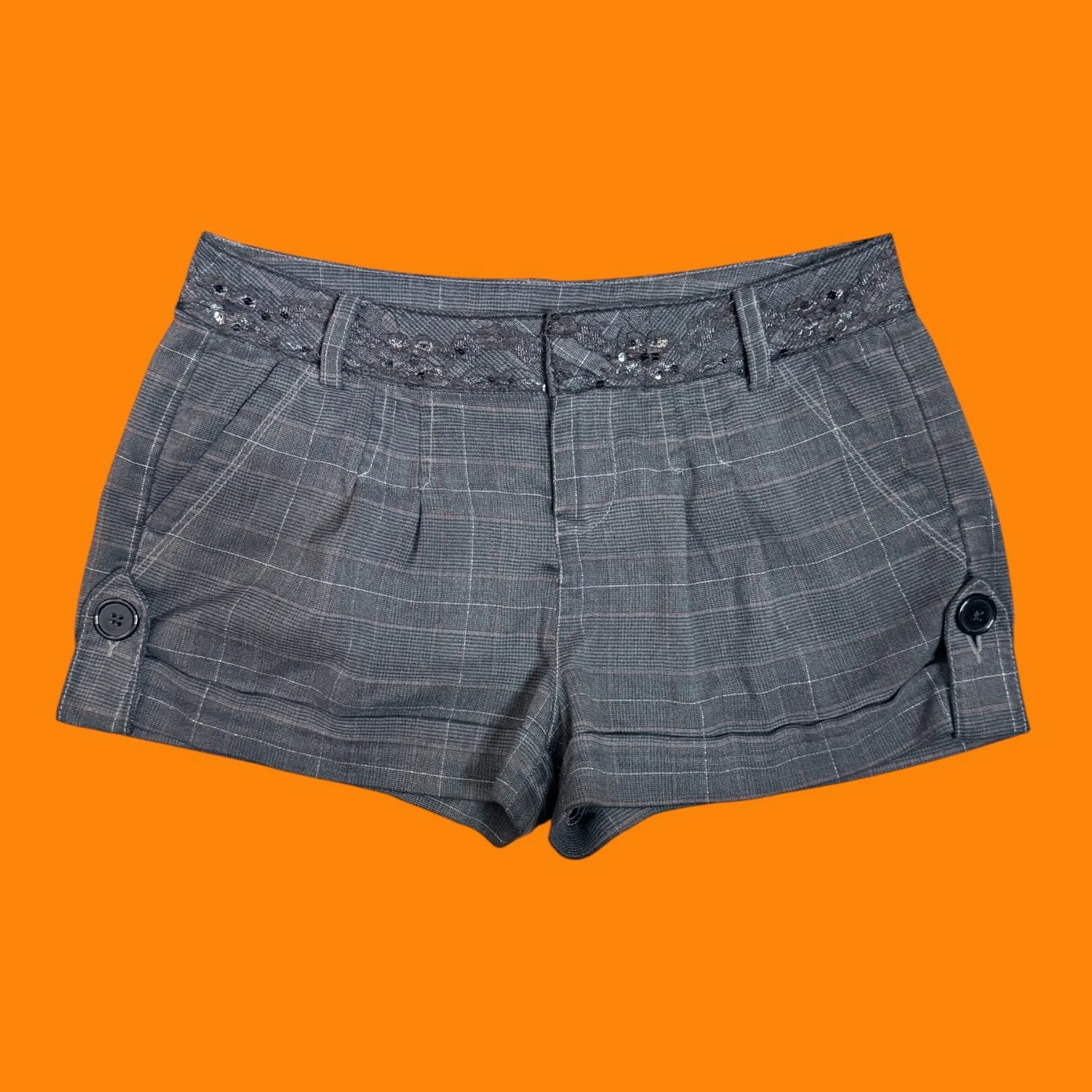 heatherettegreyplaidshorts1.JPG