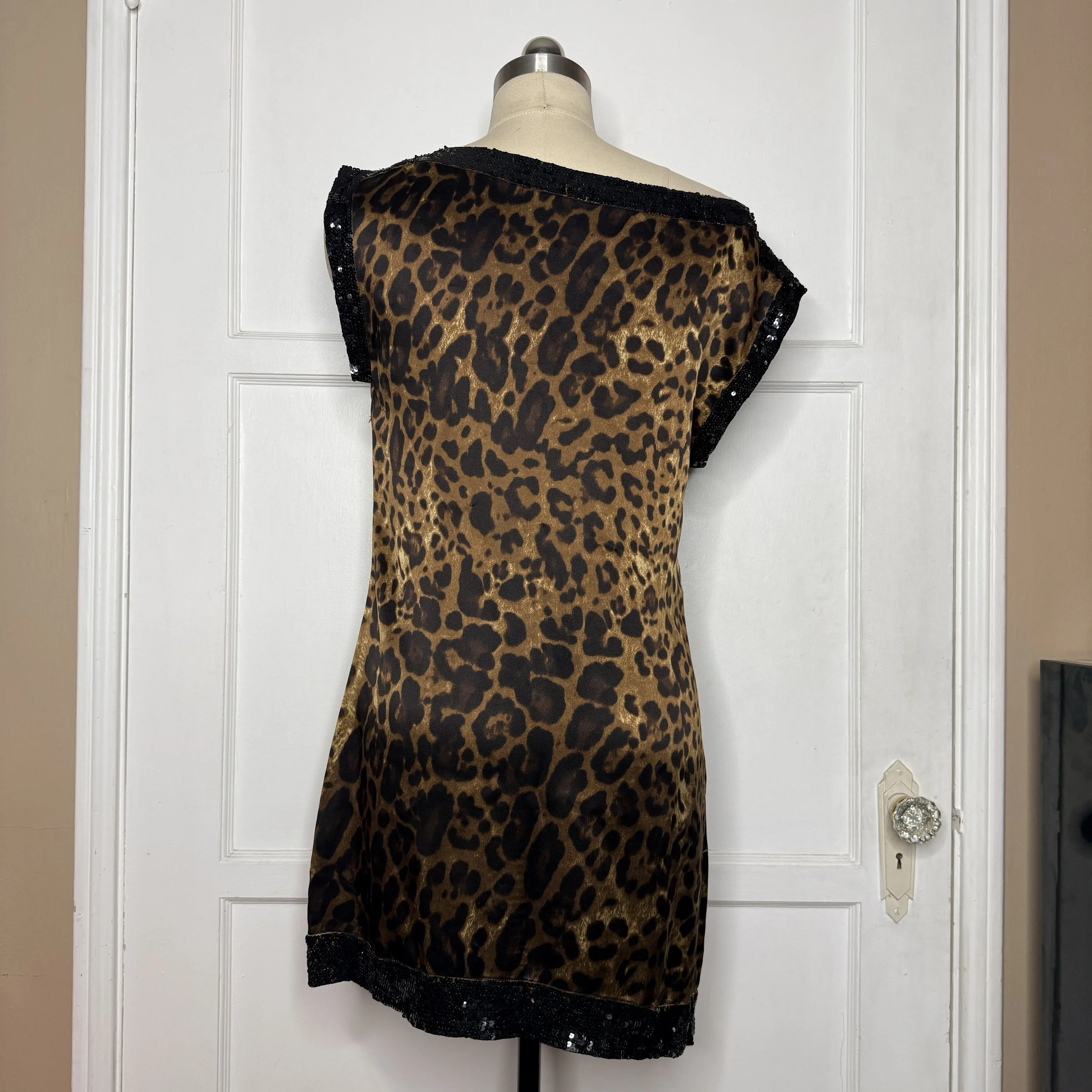 marcianosilkleoparddress4.jpg