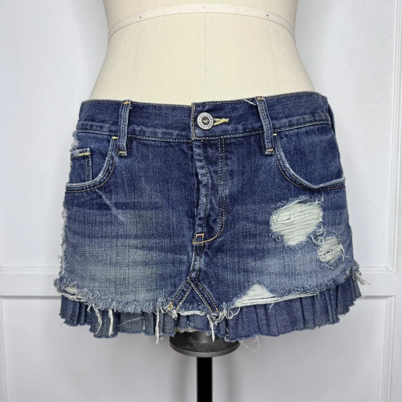 hollisterdenimminiskirt1.JPG