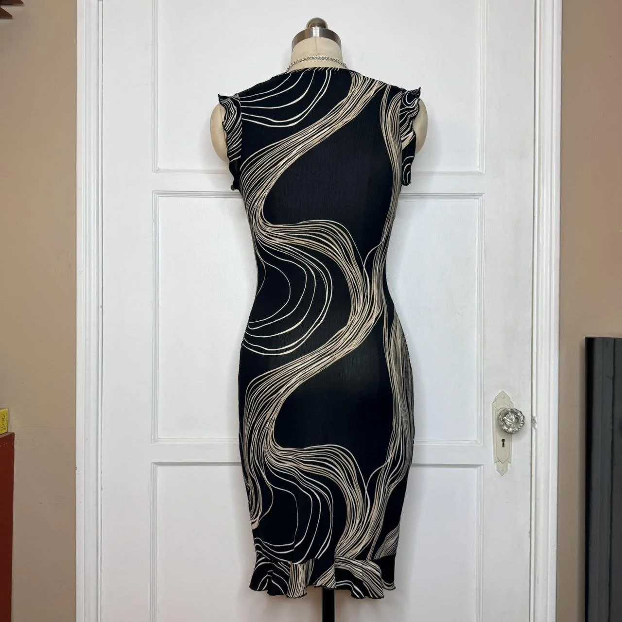 f21swirlmididress4.JPG