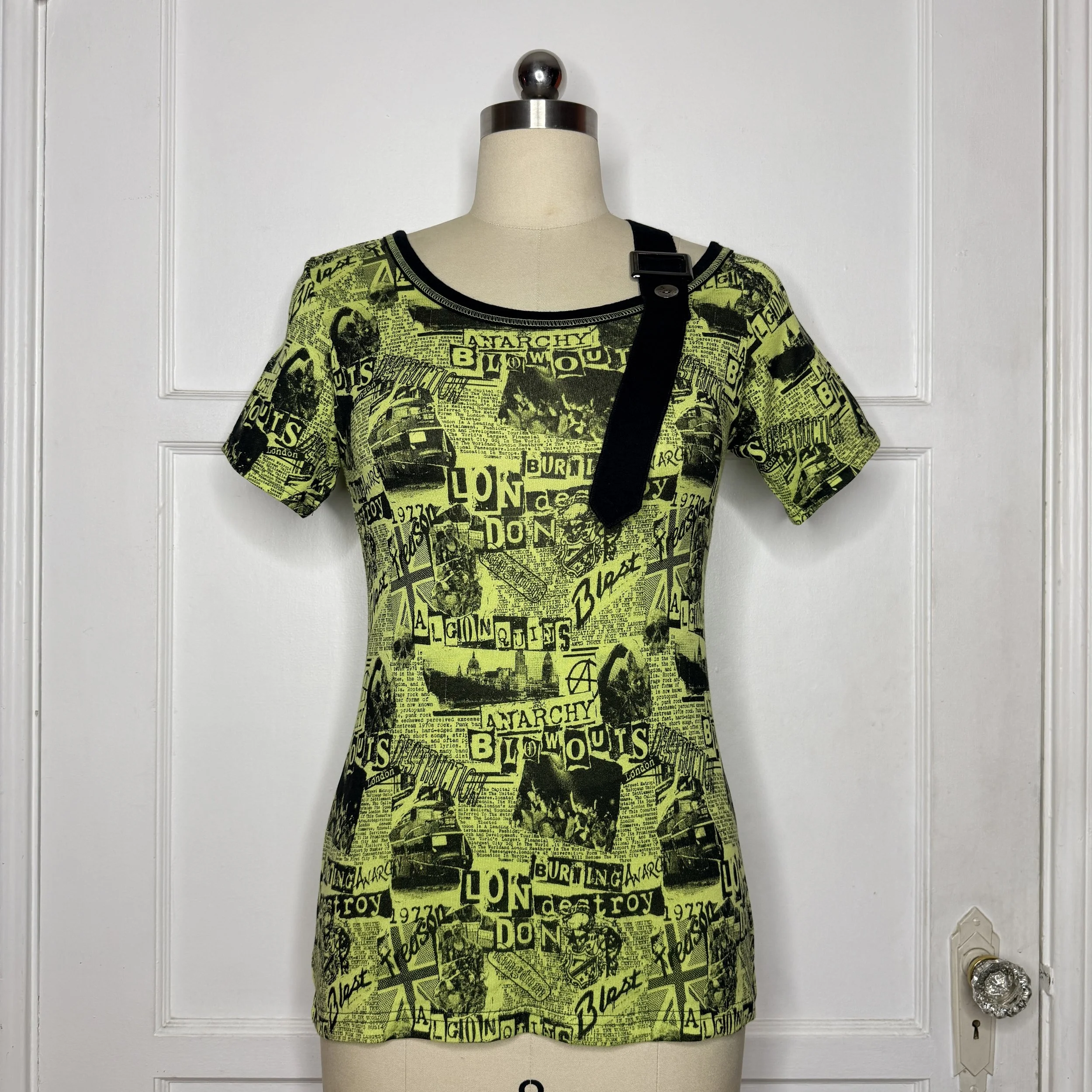 algonquinsyellowgraphictee1.jpg