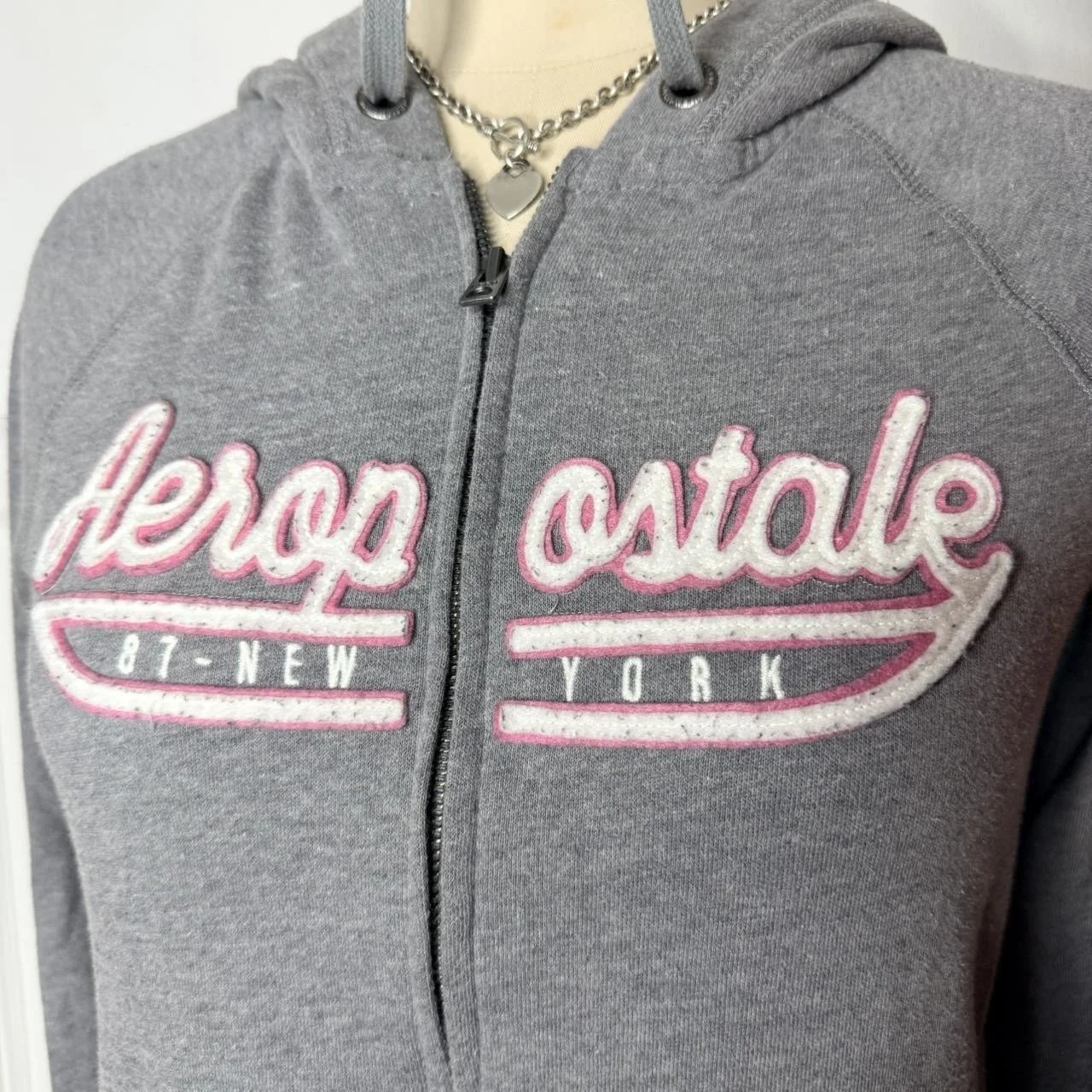 aeropostalgreyzipuphoodie2.JPG