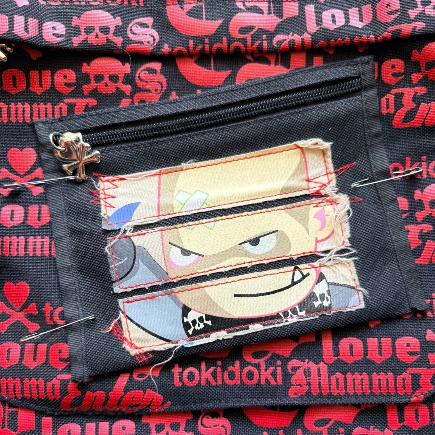 tokidokiblackredbag2.JPG