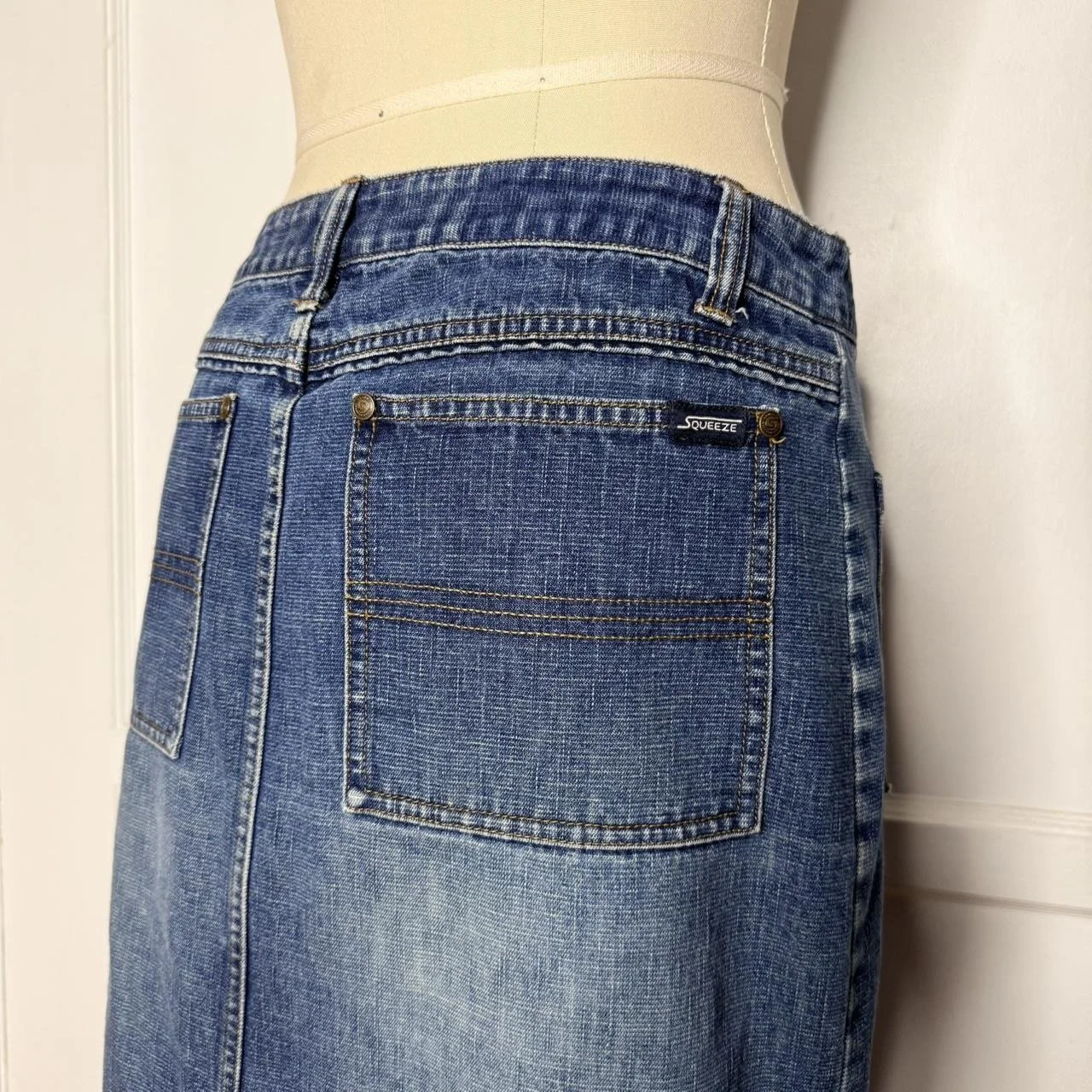 squeezedenimmaxiskirt5.JPG