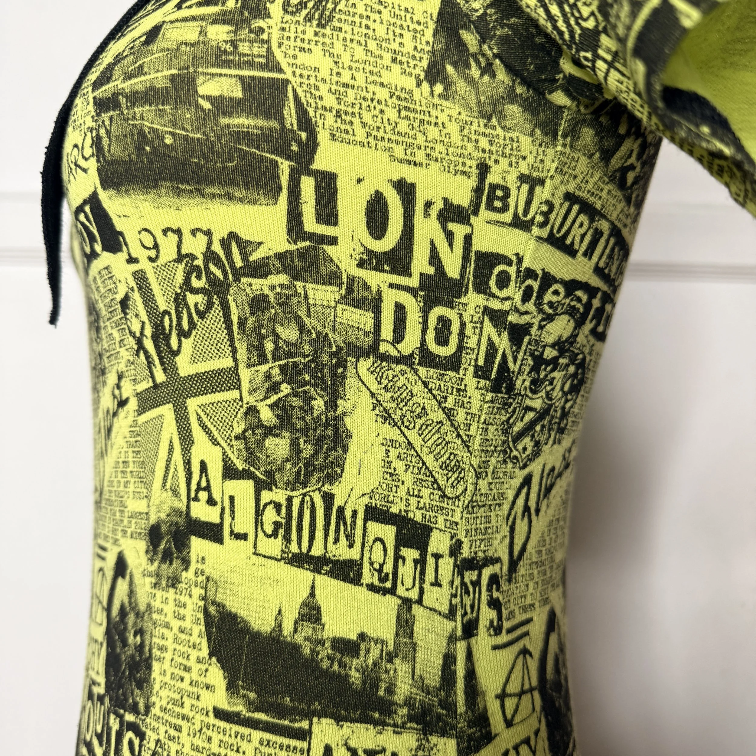 algonquinsyellowgraphictee4.jpg