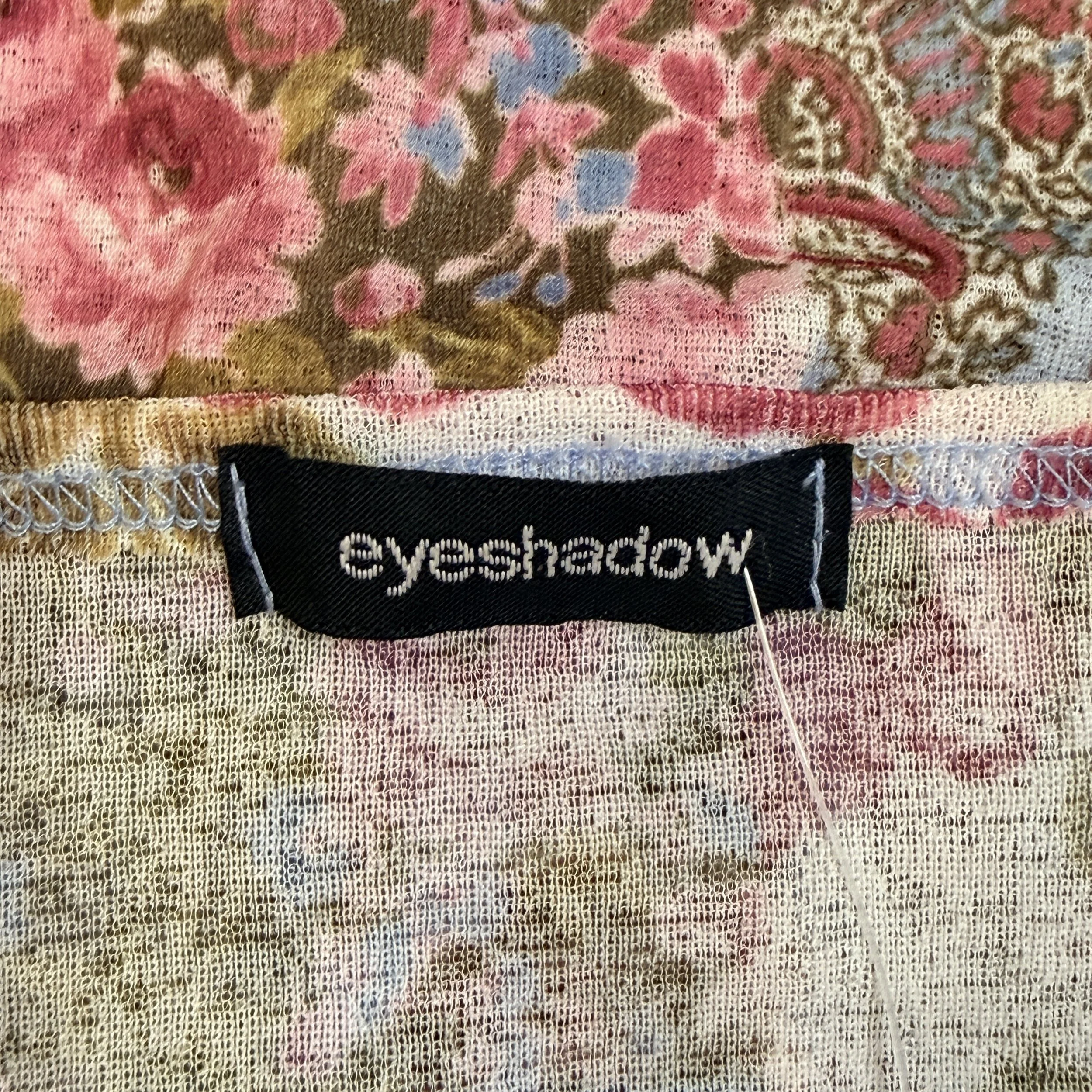 eyeshadowpinkbluefloraltop5.jpg