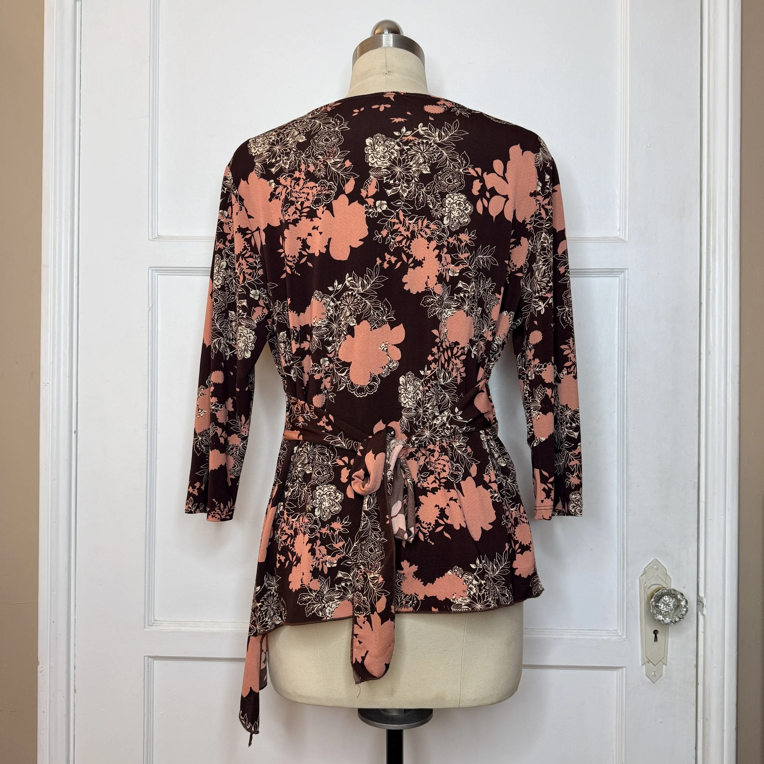 janetteplusbrownpinkfloraltop5.jpg