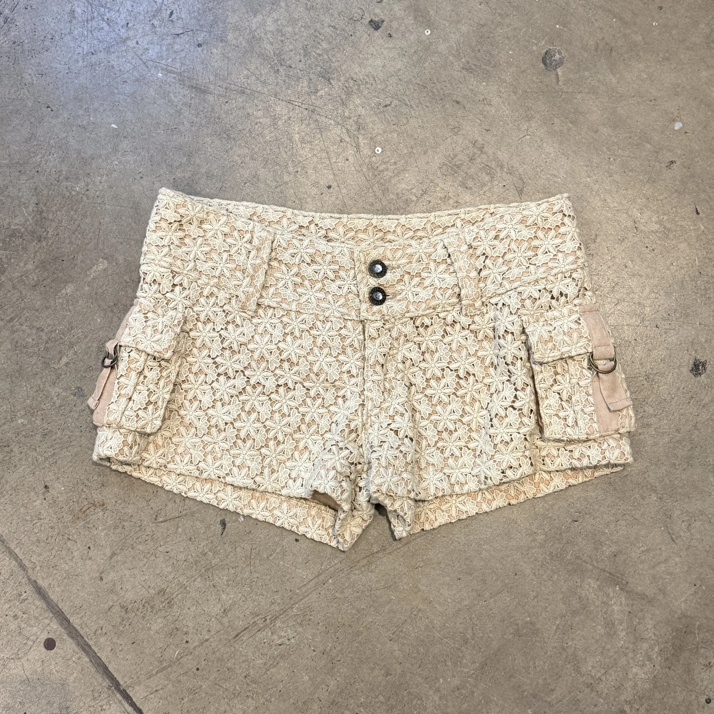 lizlisacrochetlaceshorts1.jpg