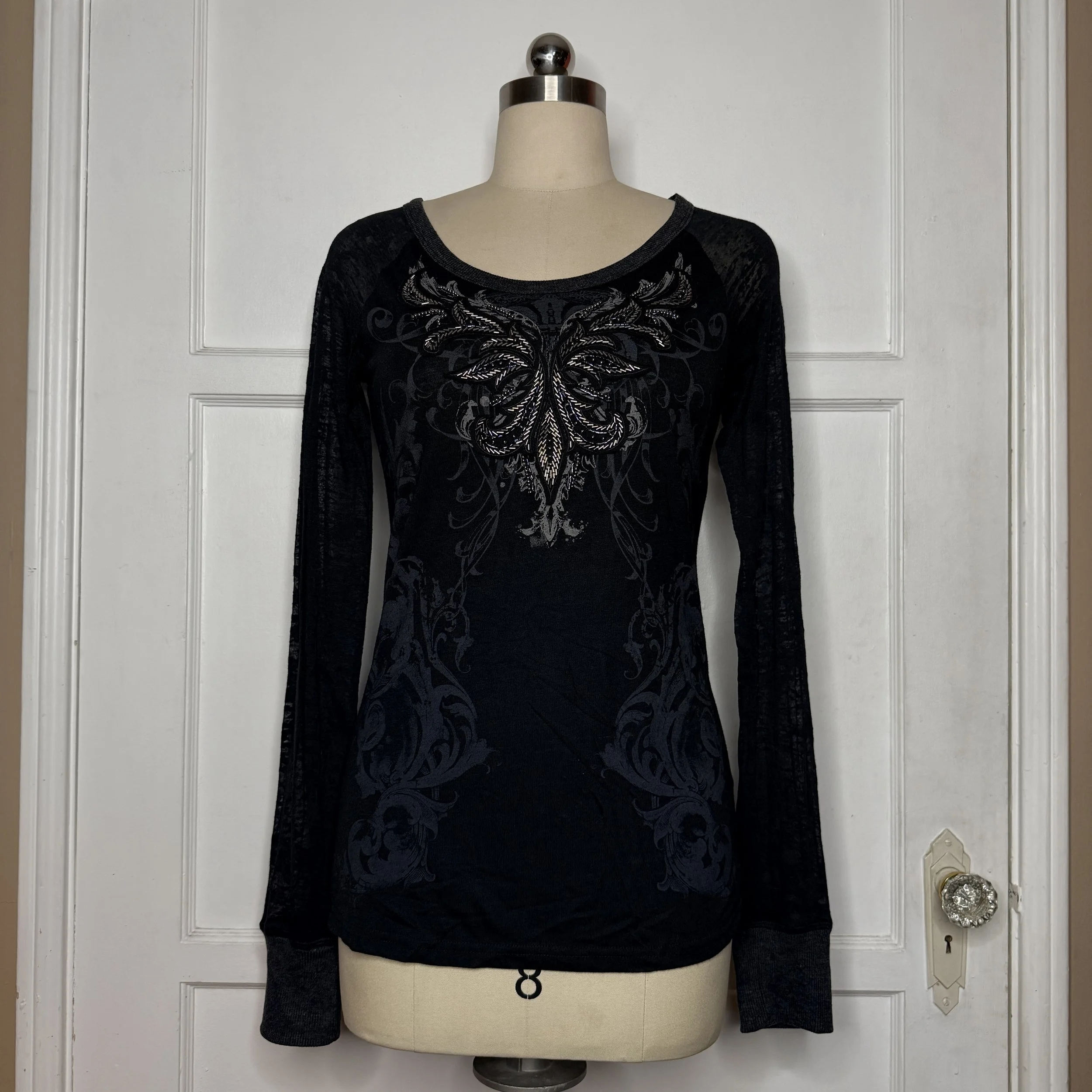 missmeblackbeadedlongsleevetee1.jpg